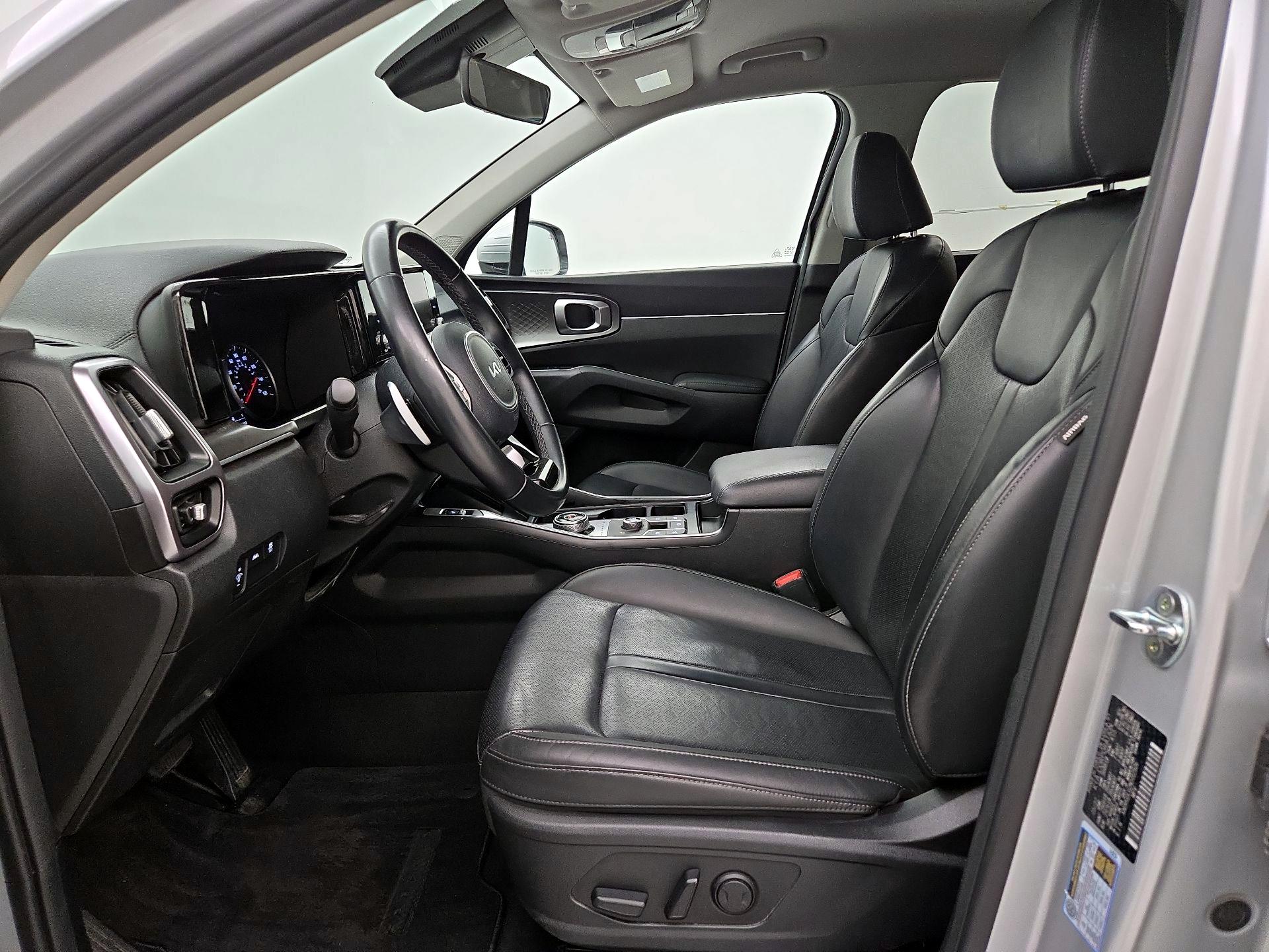 Thumbnail: 2022 Kia Sorento - 11