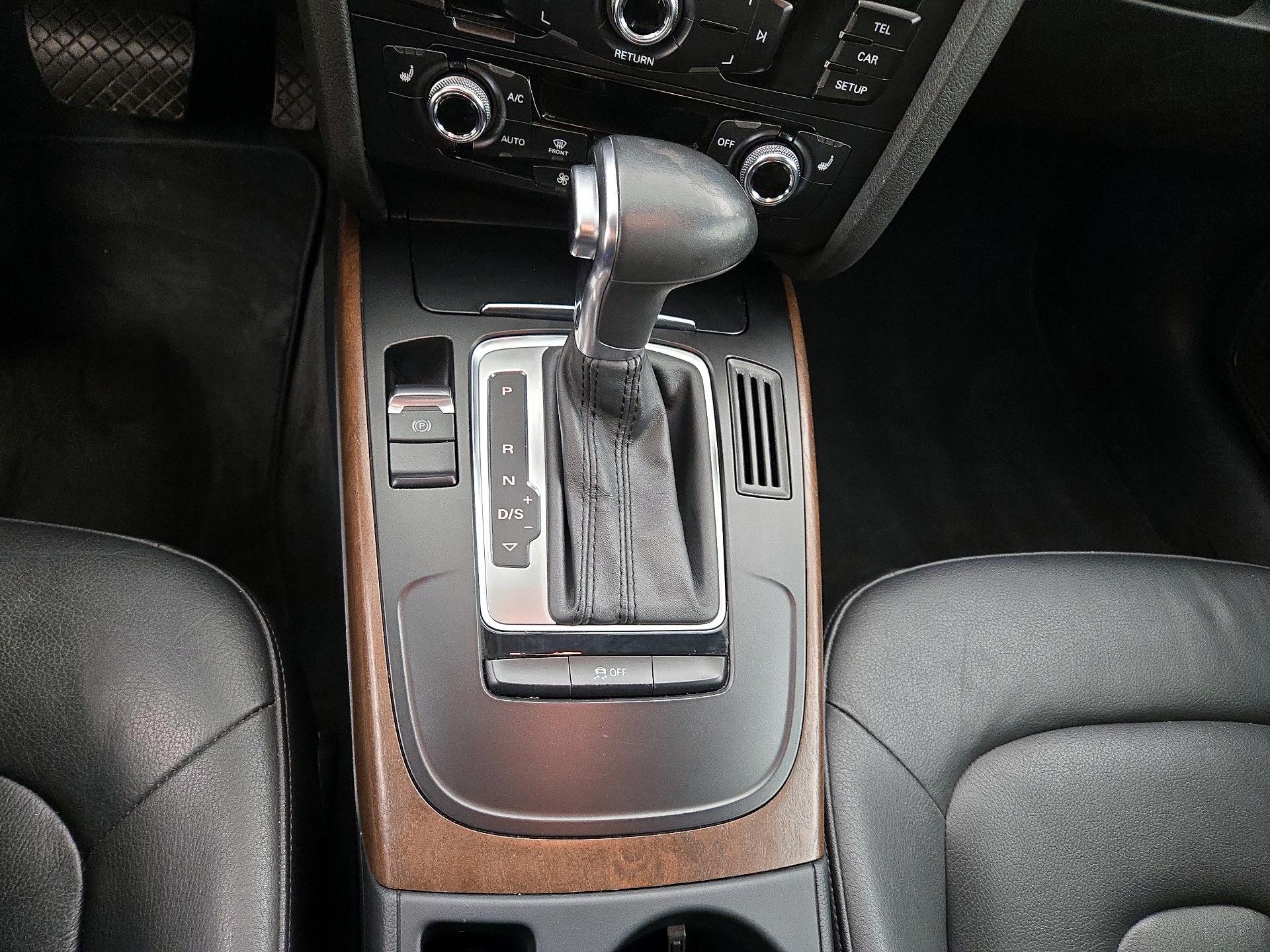 Thumbnail: 2015 Audi A4 - 16
