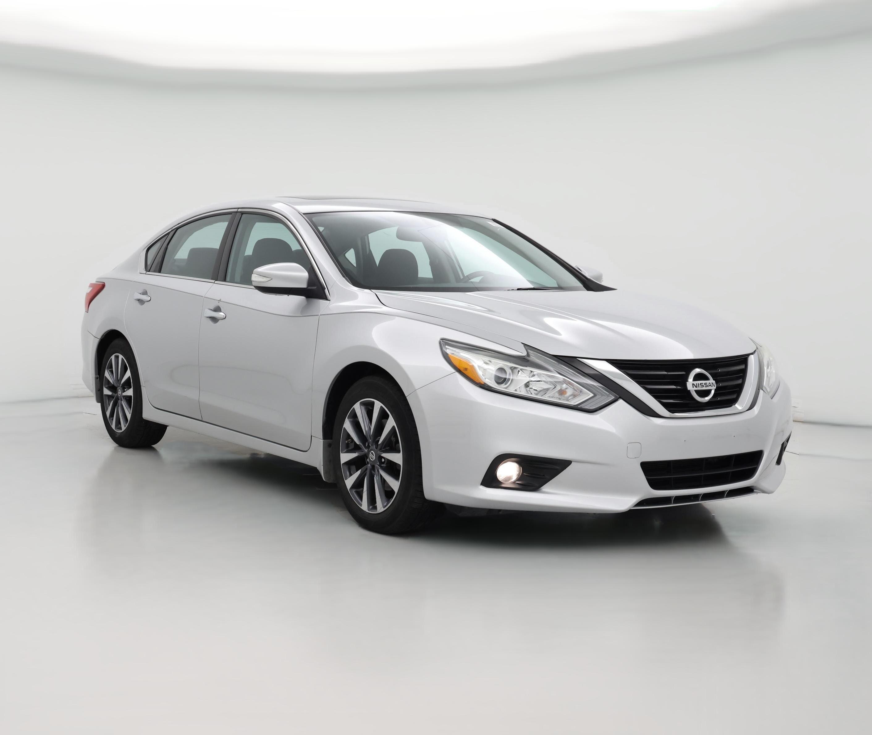 Thumbnail: 2017 Nissan Altima - 1