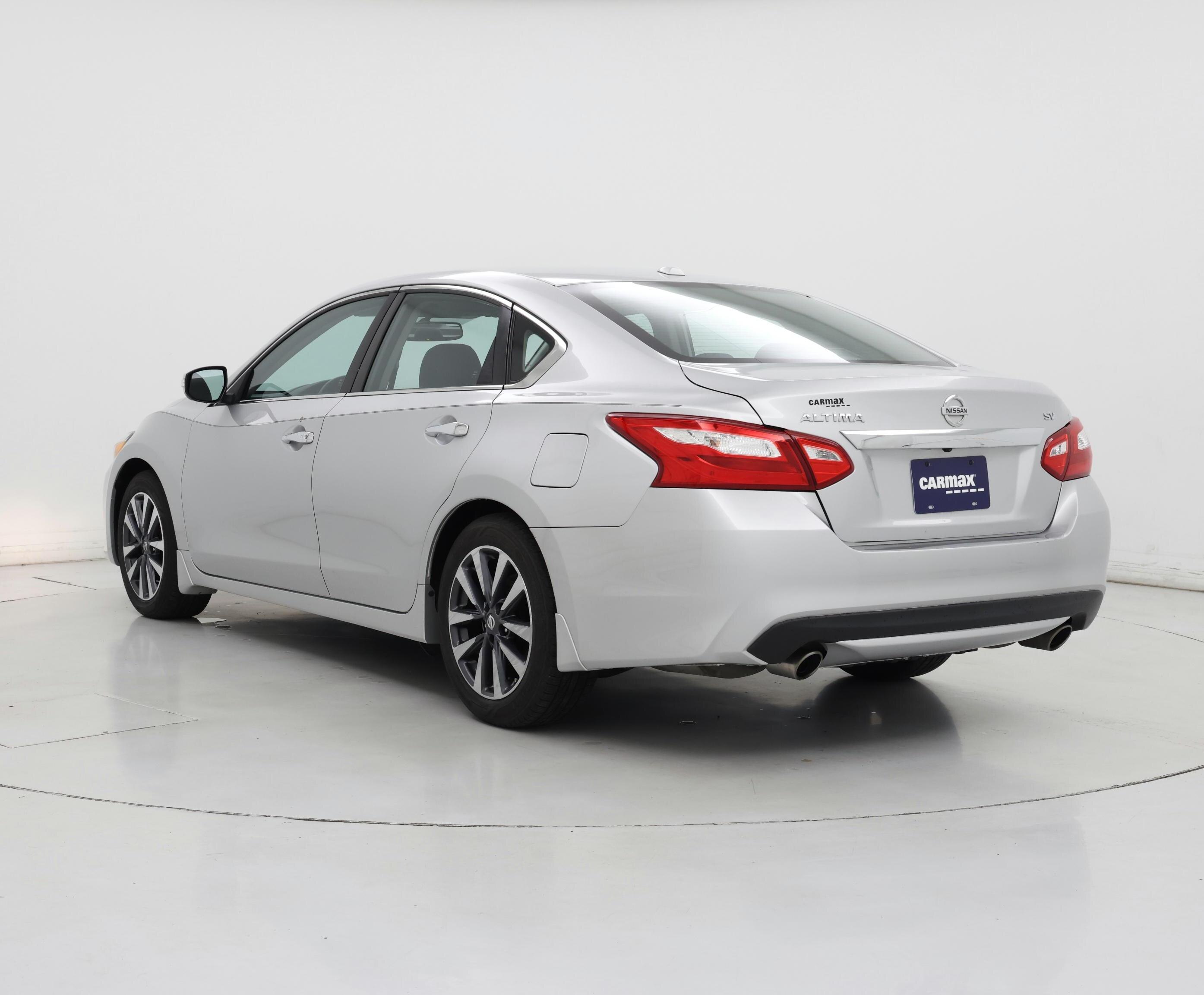 Thumbnail: 2017 Nissan Altima - 2