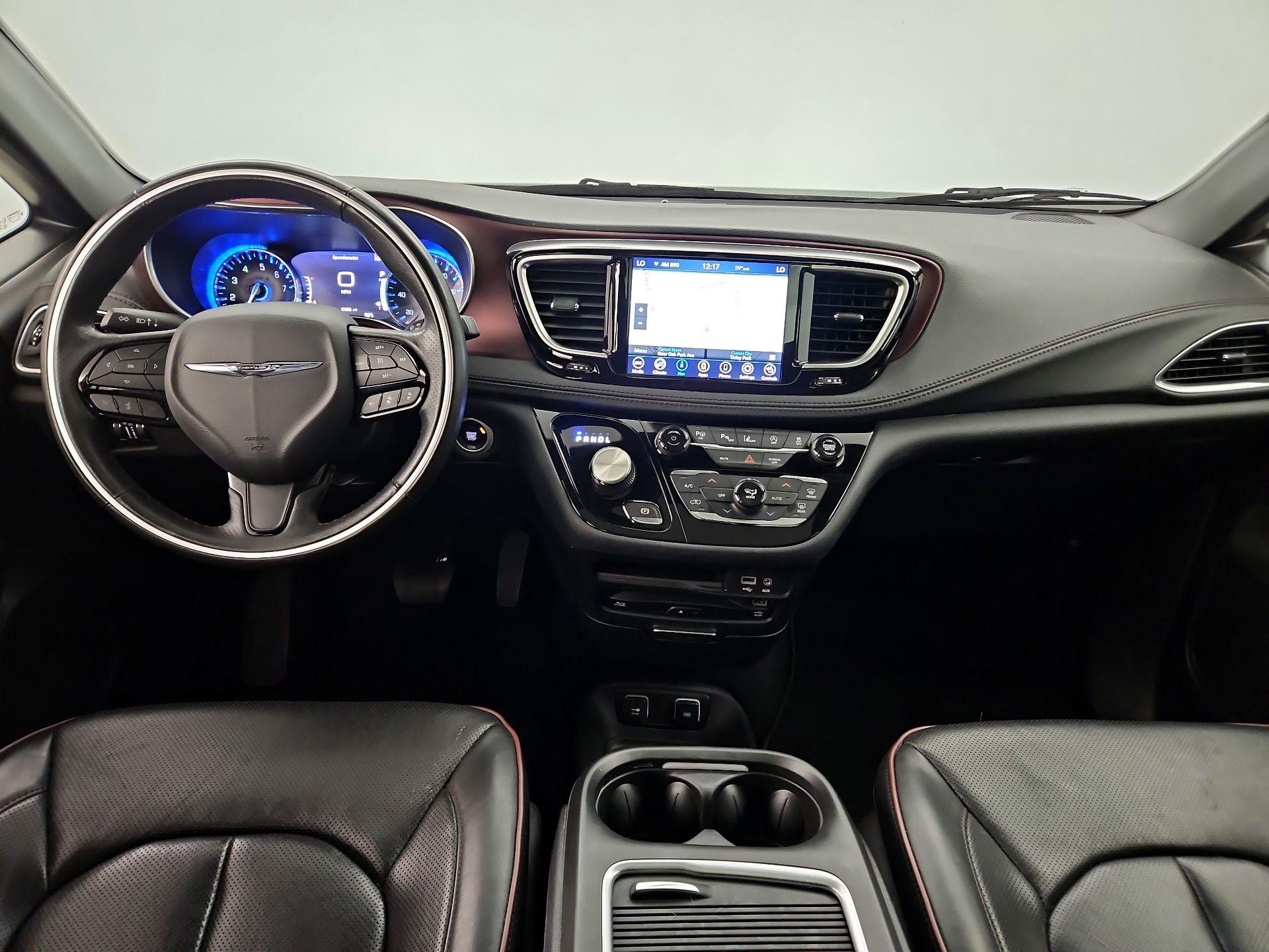 Thumbnail: 2020 Chrysler Pacifica - 9