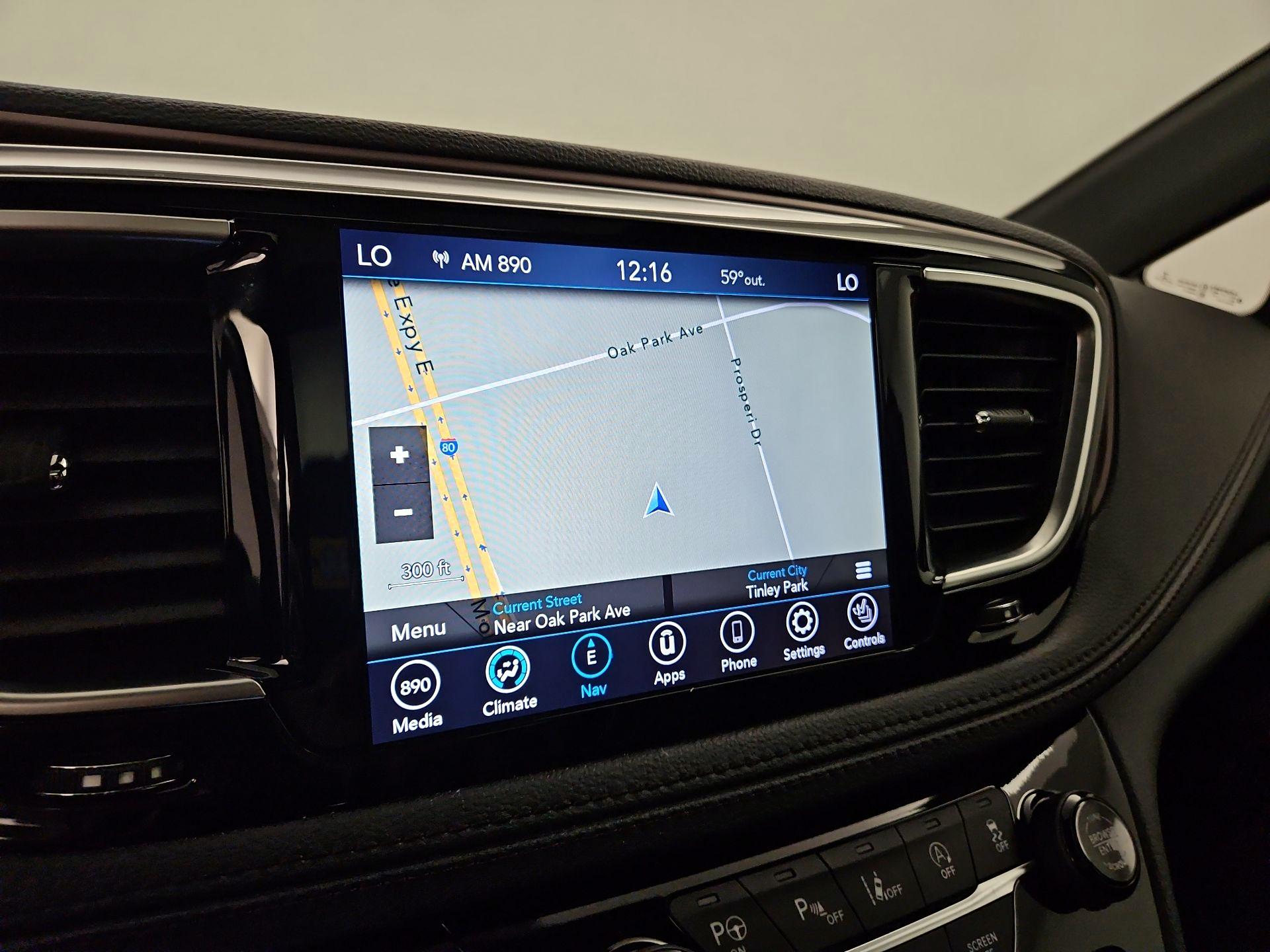 Thumbnail: 2020 Chrysler Pacifica - 14