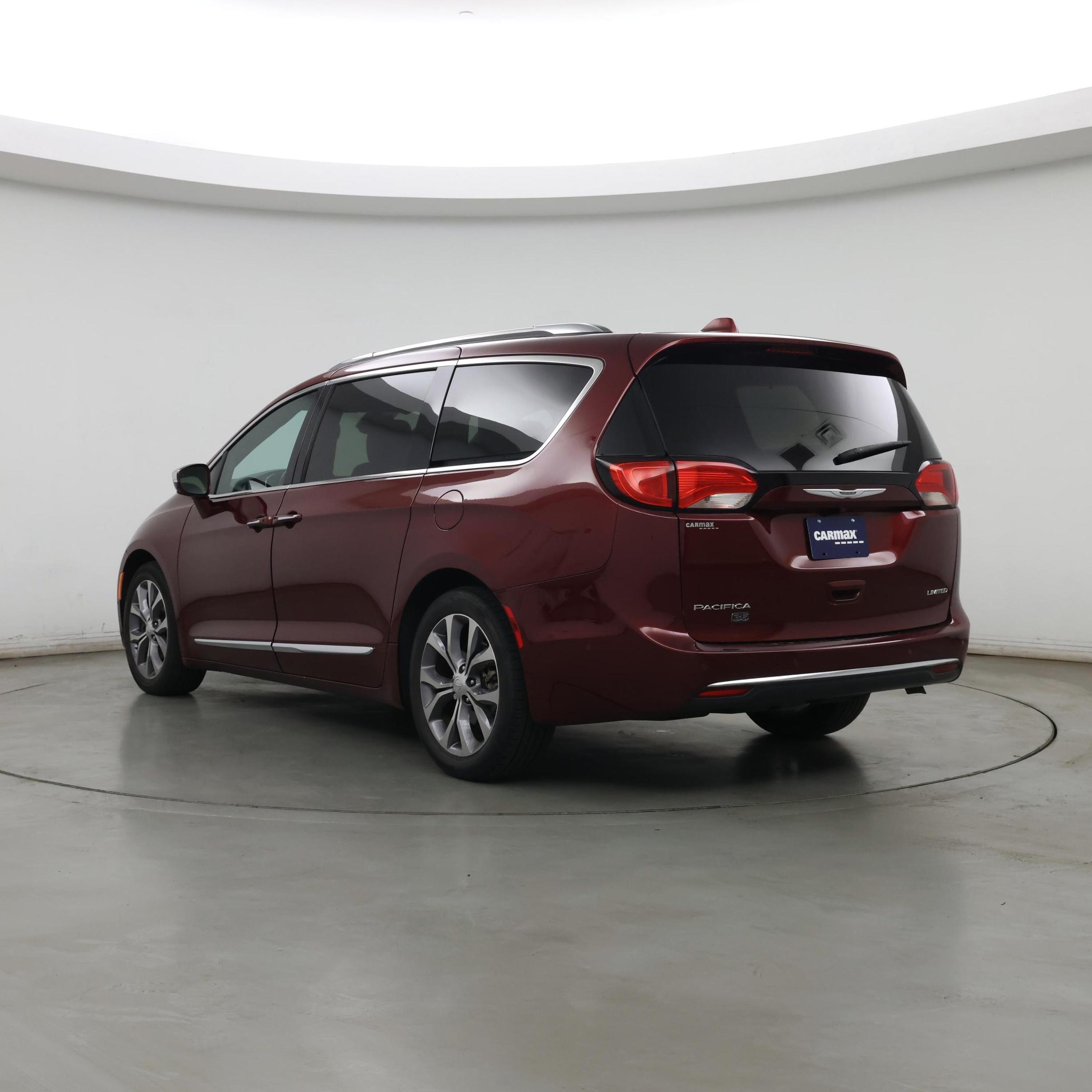 Thumbnail: 2020 Chrysler Pacifica - 2