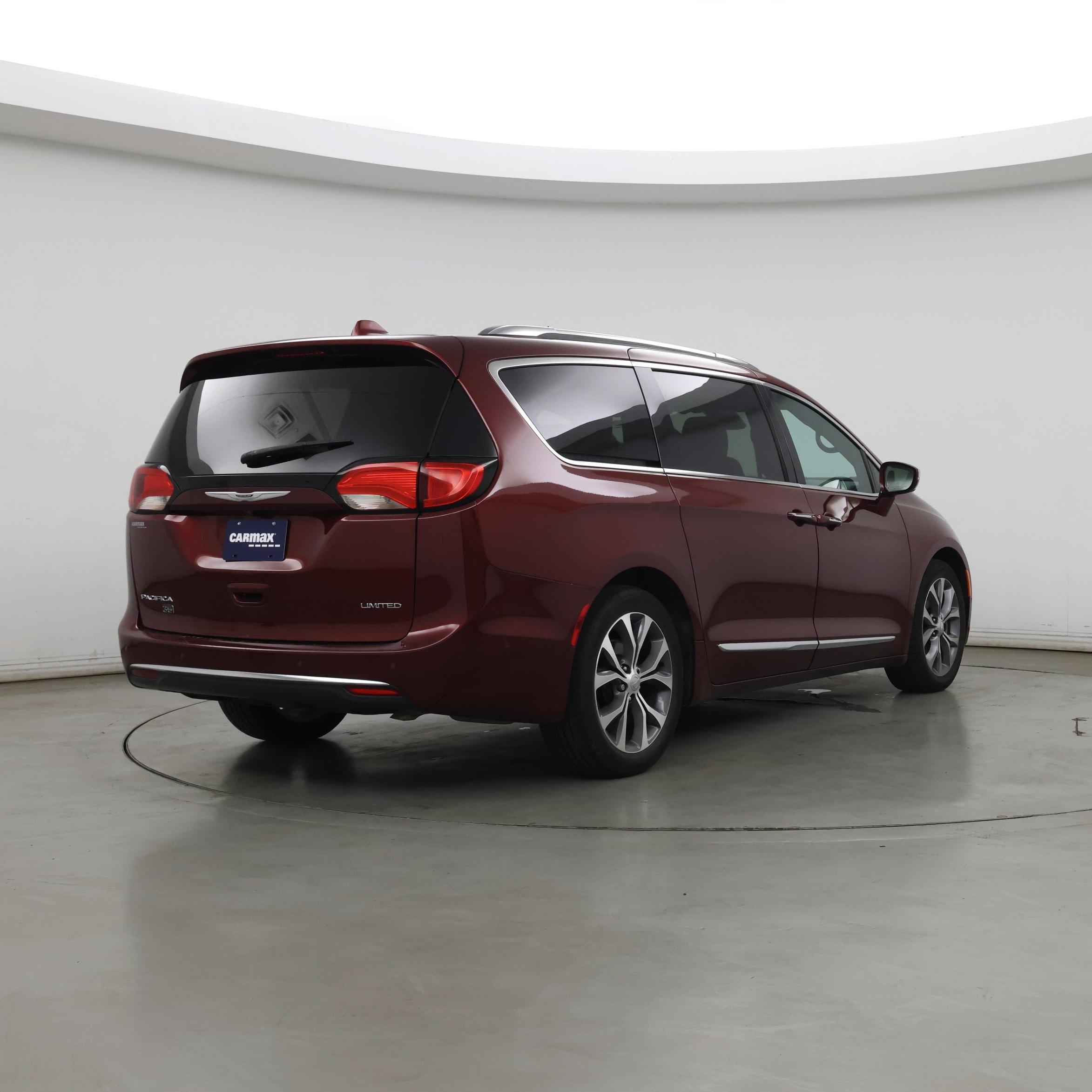 Thumbnail: 2020 Chrysler Pacifica - 8