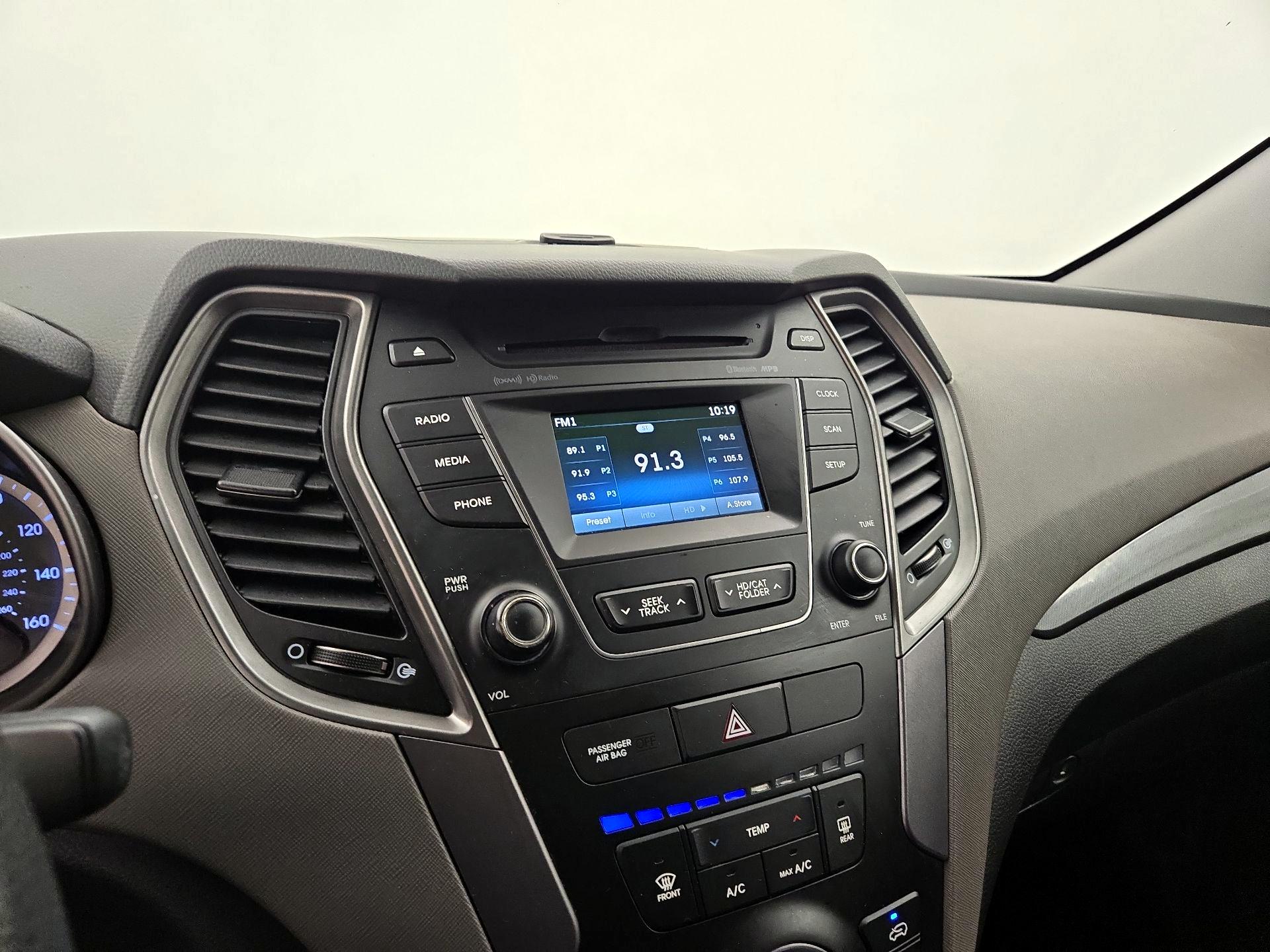 Thumbnail: 2015 Hyundai Santa Fe - 15