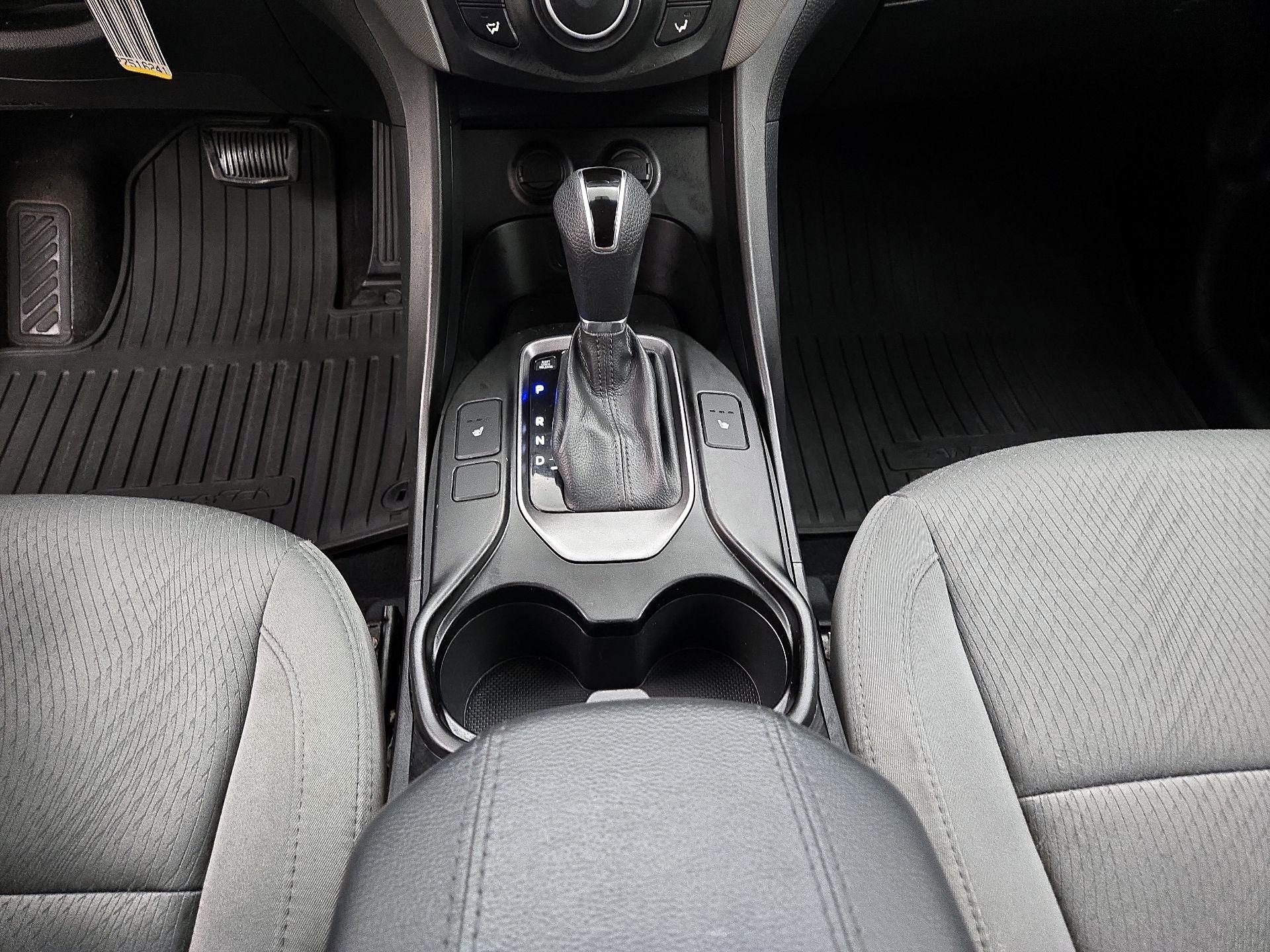 Thumbnail: 2015 Hyundai Santa Fe - 17