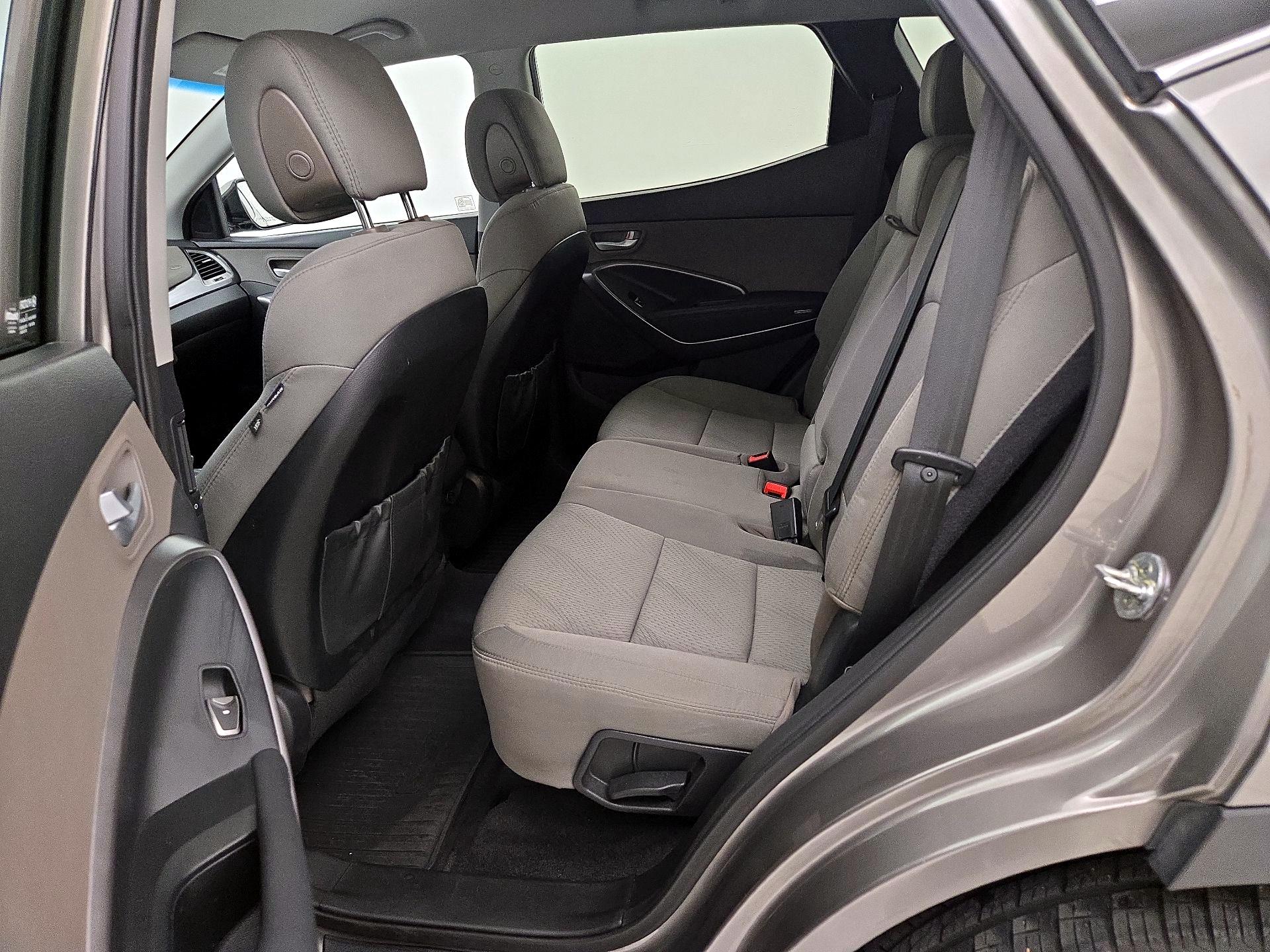 Thumbnail: 2015 Hyundai Santa Fe - 19
