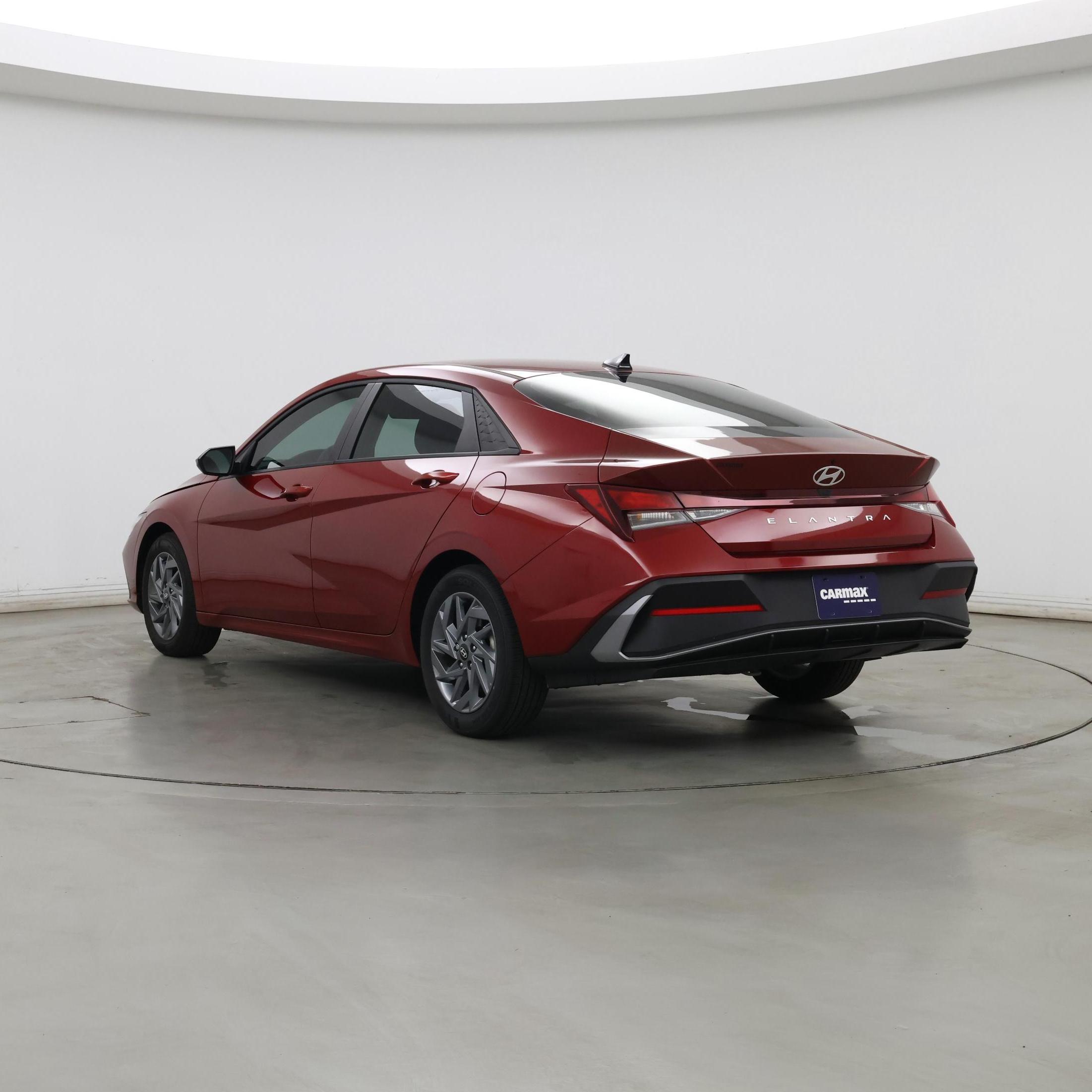 Thumbnail: 2024 Hyundai Elantra - 2