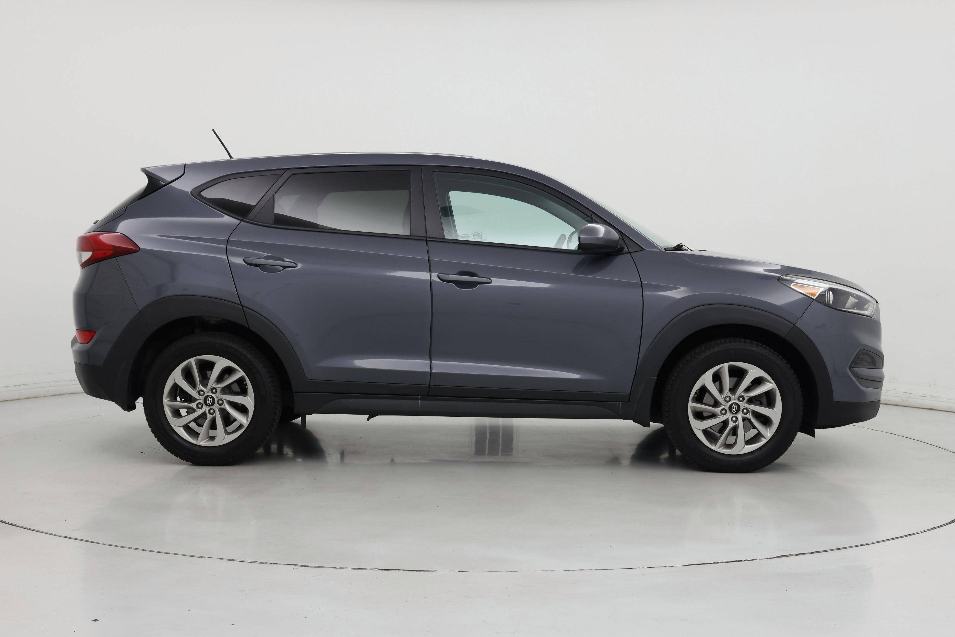 Thumbnail: 2017 Hyundai Tucson - 7