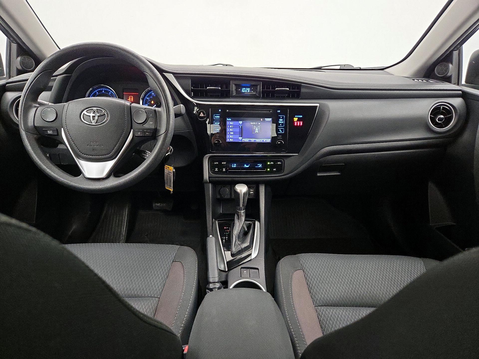 Thumbnail: 2018 Toyota Corolla - 9