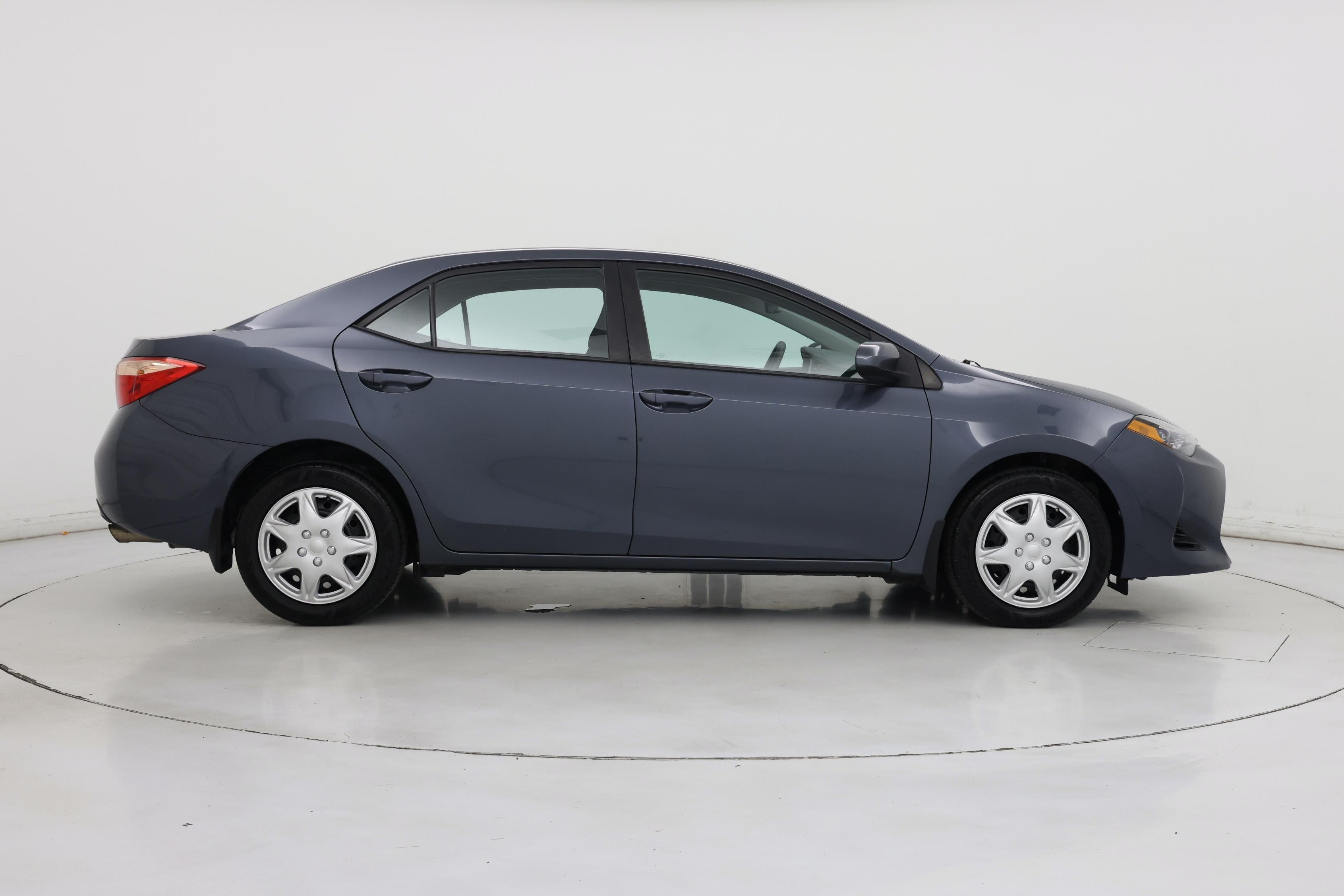 Thumbnail: 2018 Toyota Corolla - 7