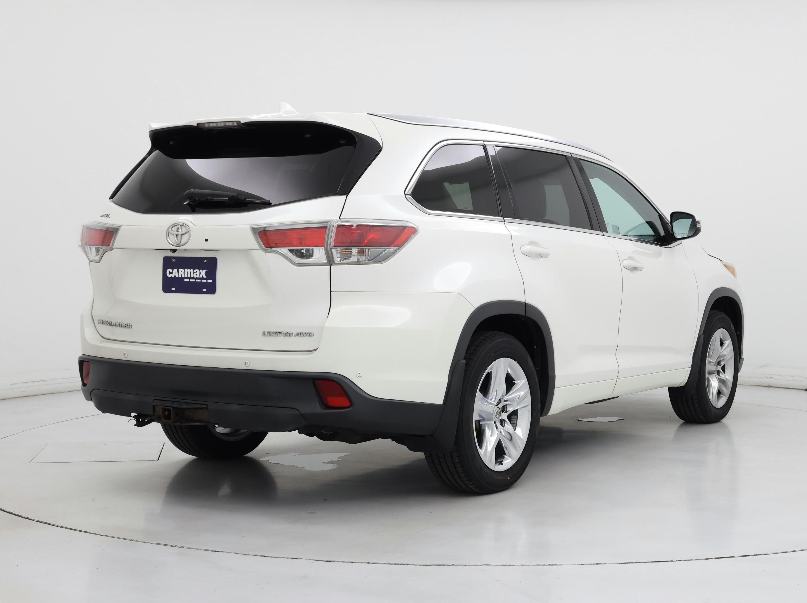 Thumbnail: 2015 Toyota Highlander - 8