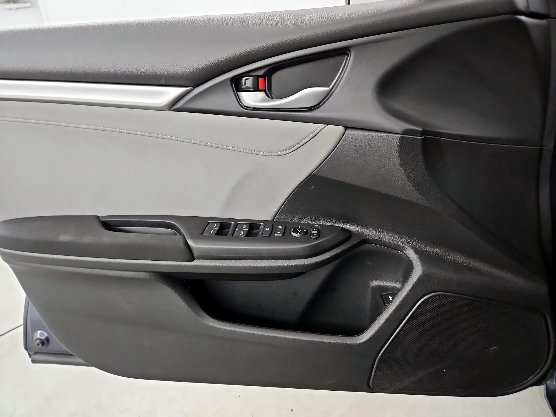Thumbnail: 2020 Honda Civic - 12
