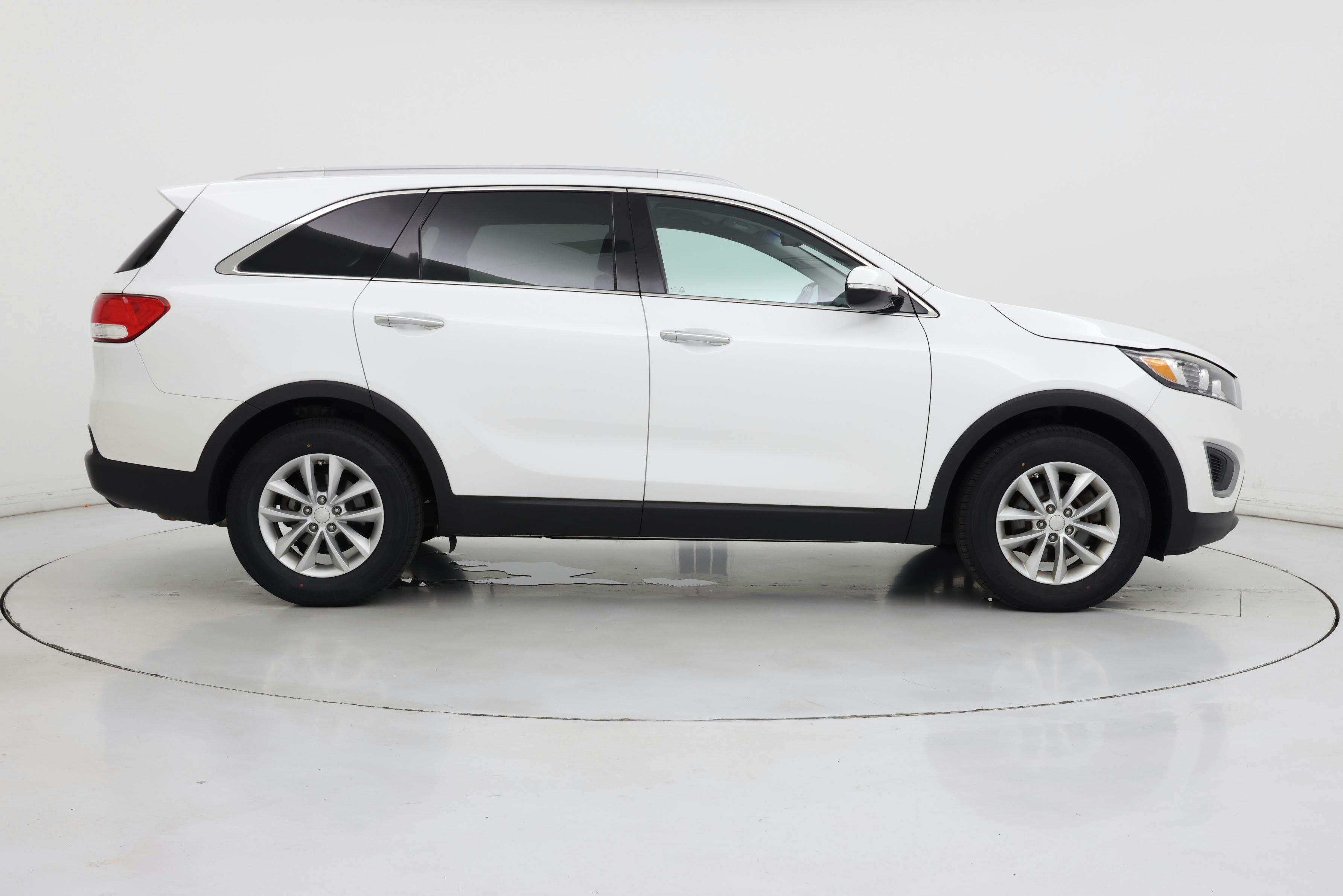 Thumbnail: 2018 Kia Sorento - 7