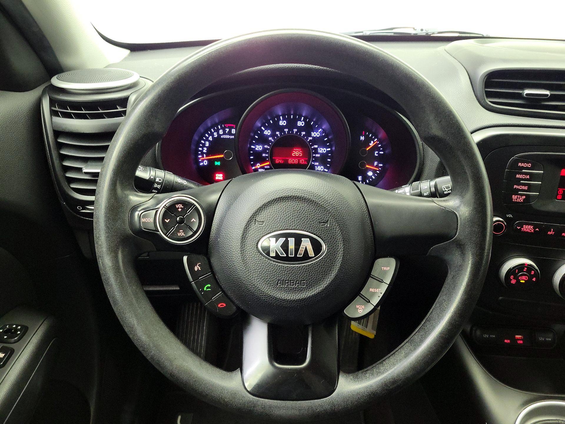 Thumbnail: 2016 Kia Soul - 10