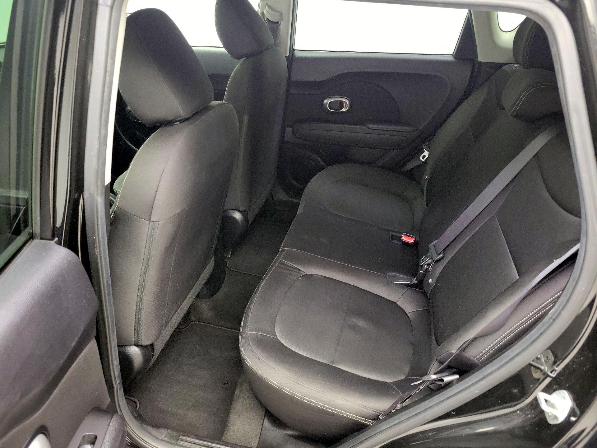 Thumbnail: 2016 Kia Soul - 18