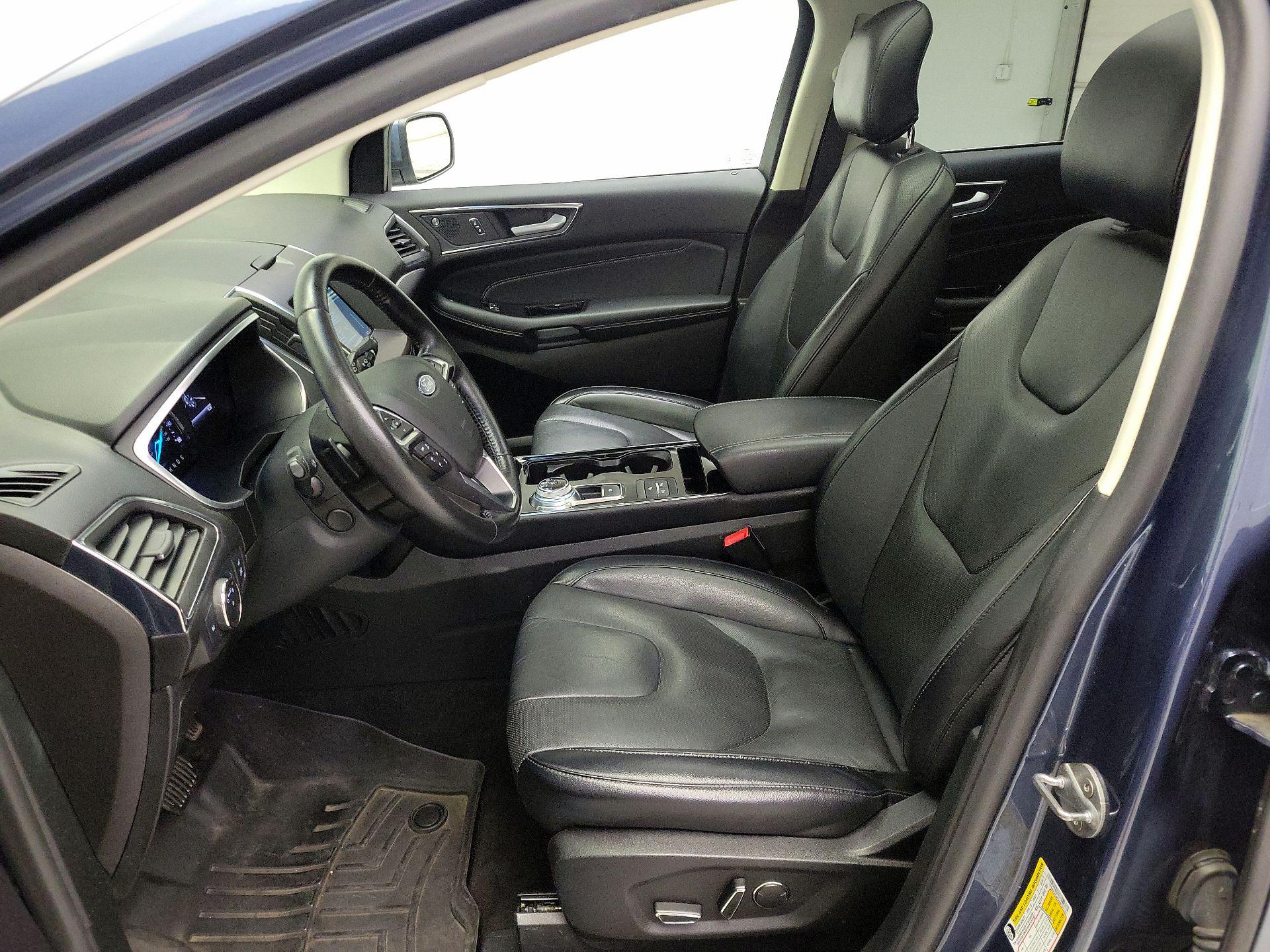 Thumbnail: 2019 Ford Edge - 11
