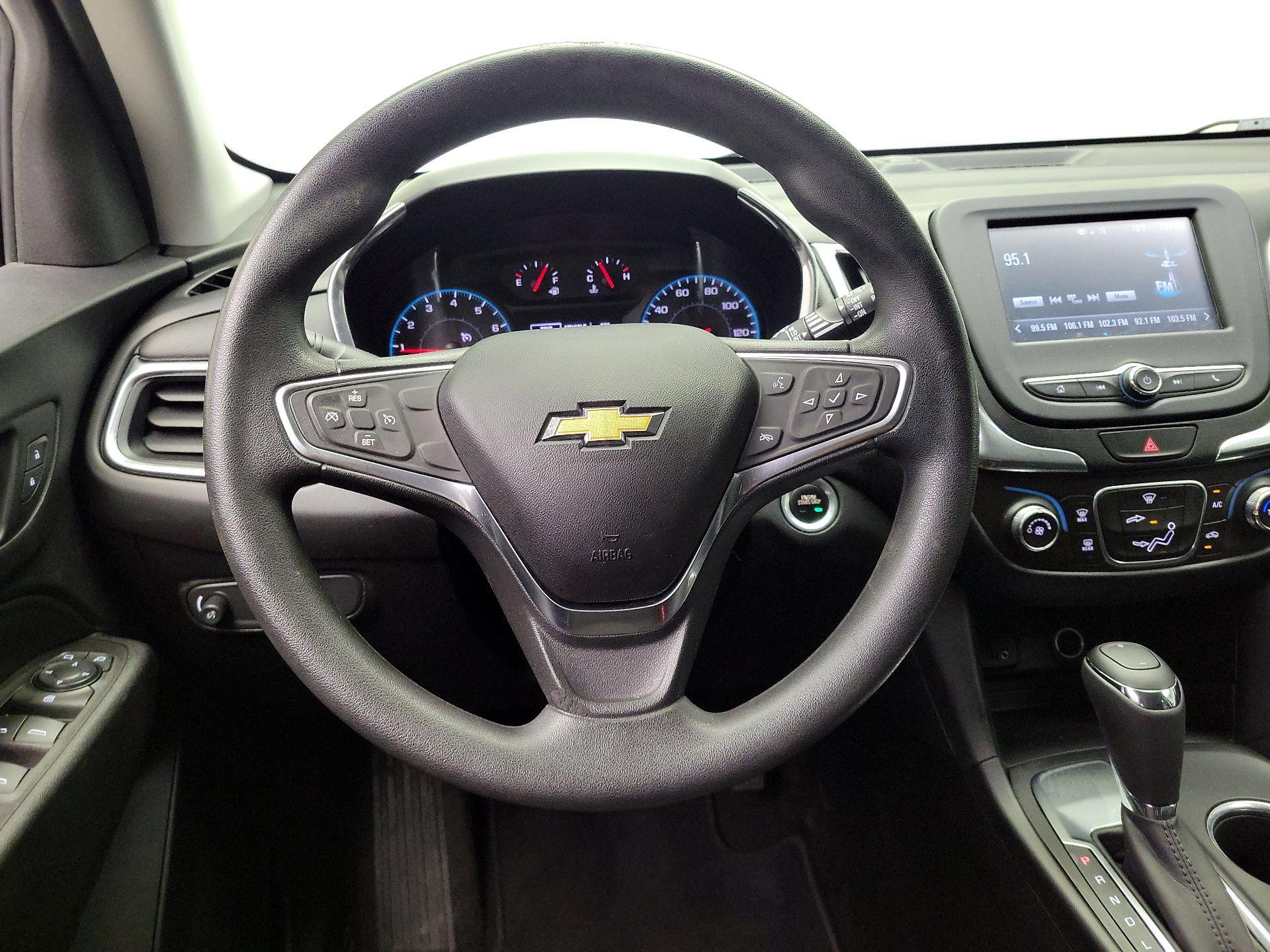 Thumbnail: 2018 Chevrolet Equinox - 10