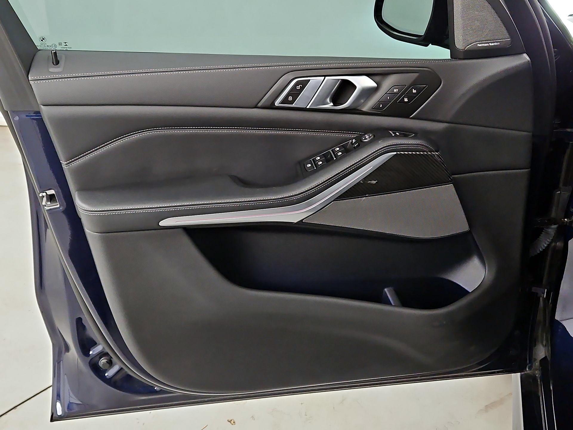 Thumbnail: 2021 BMW X5 - 12