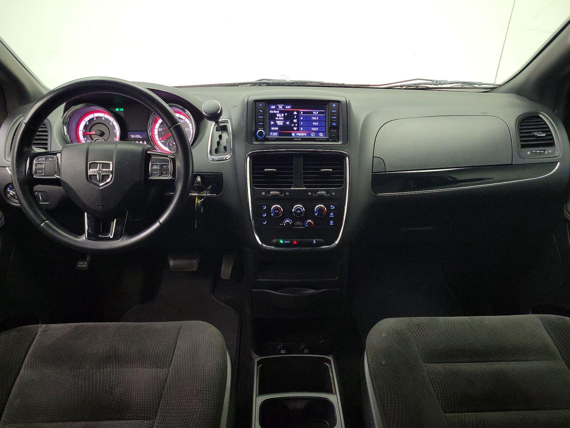 Thumbnail: 2018 Dodge Grand Caravan - 9