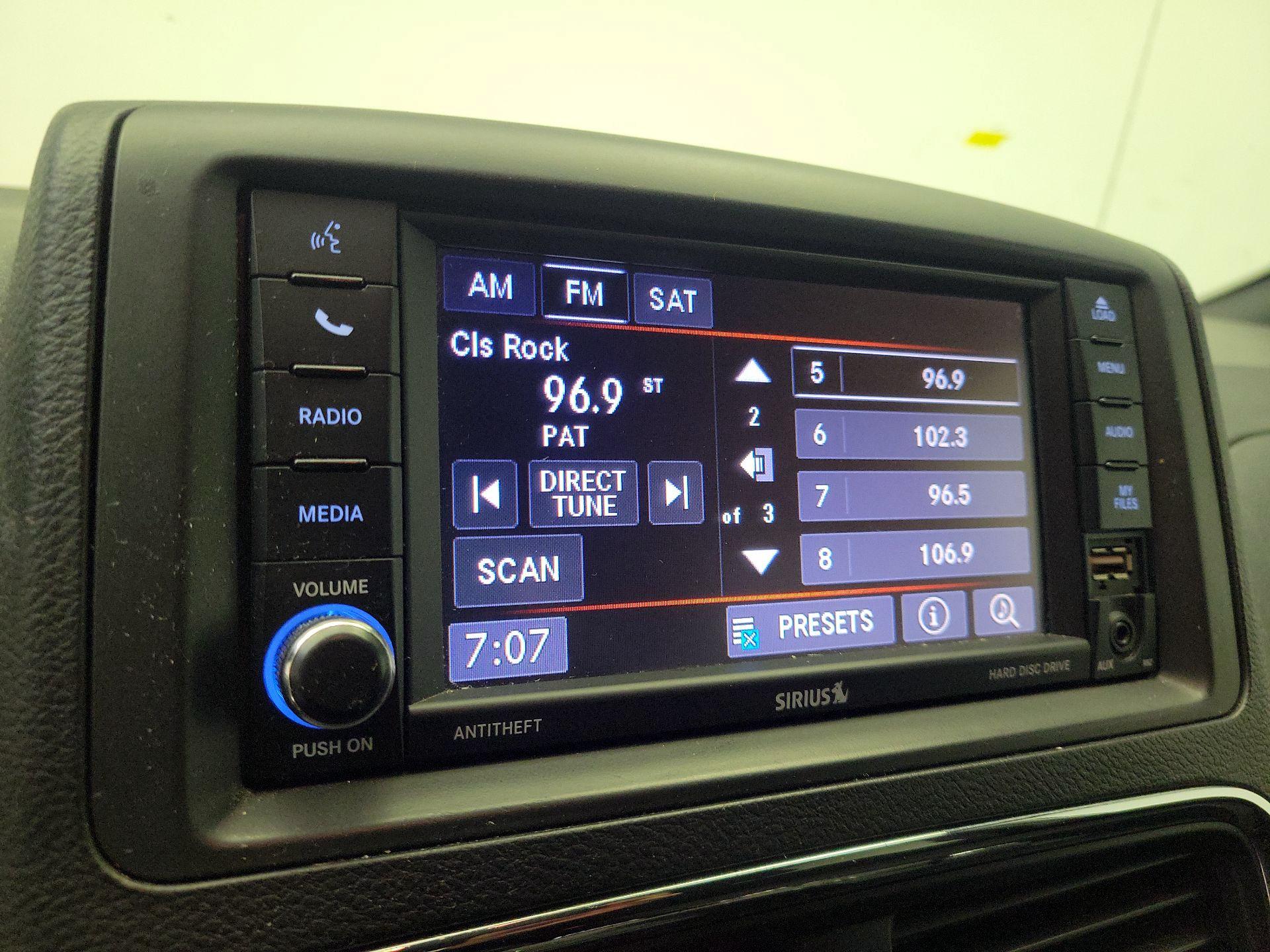 Thumbnail: 2018 Dodge Grand Caravan - 14