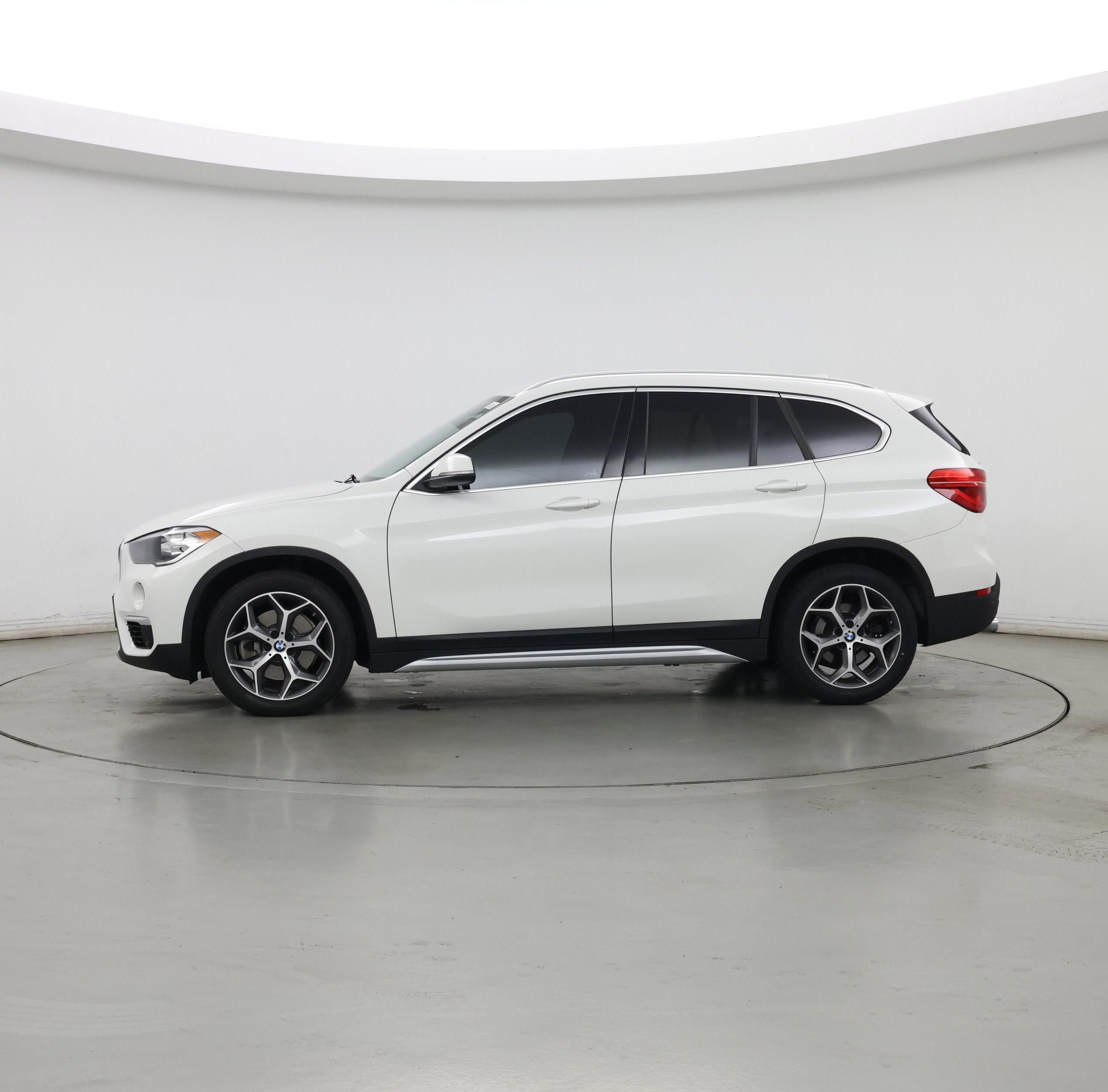 Thumbnail: 2019 BMW X1 - 3