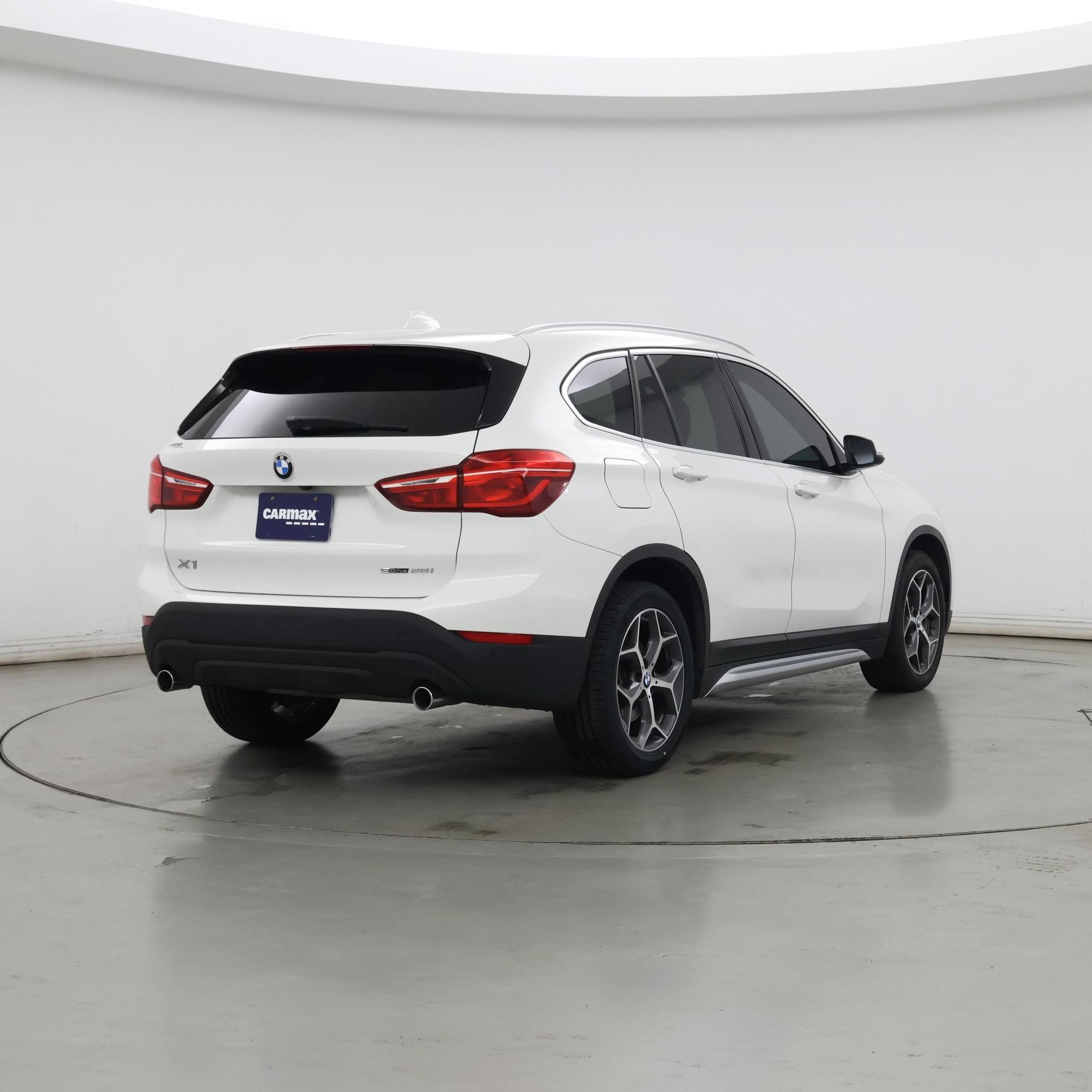 Thumbnail: 2019 BMW X1 - 8