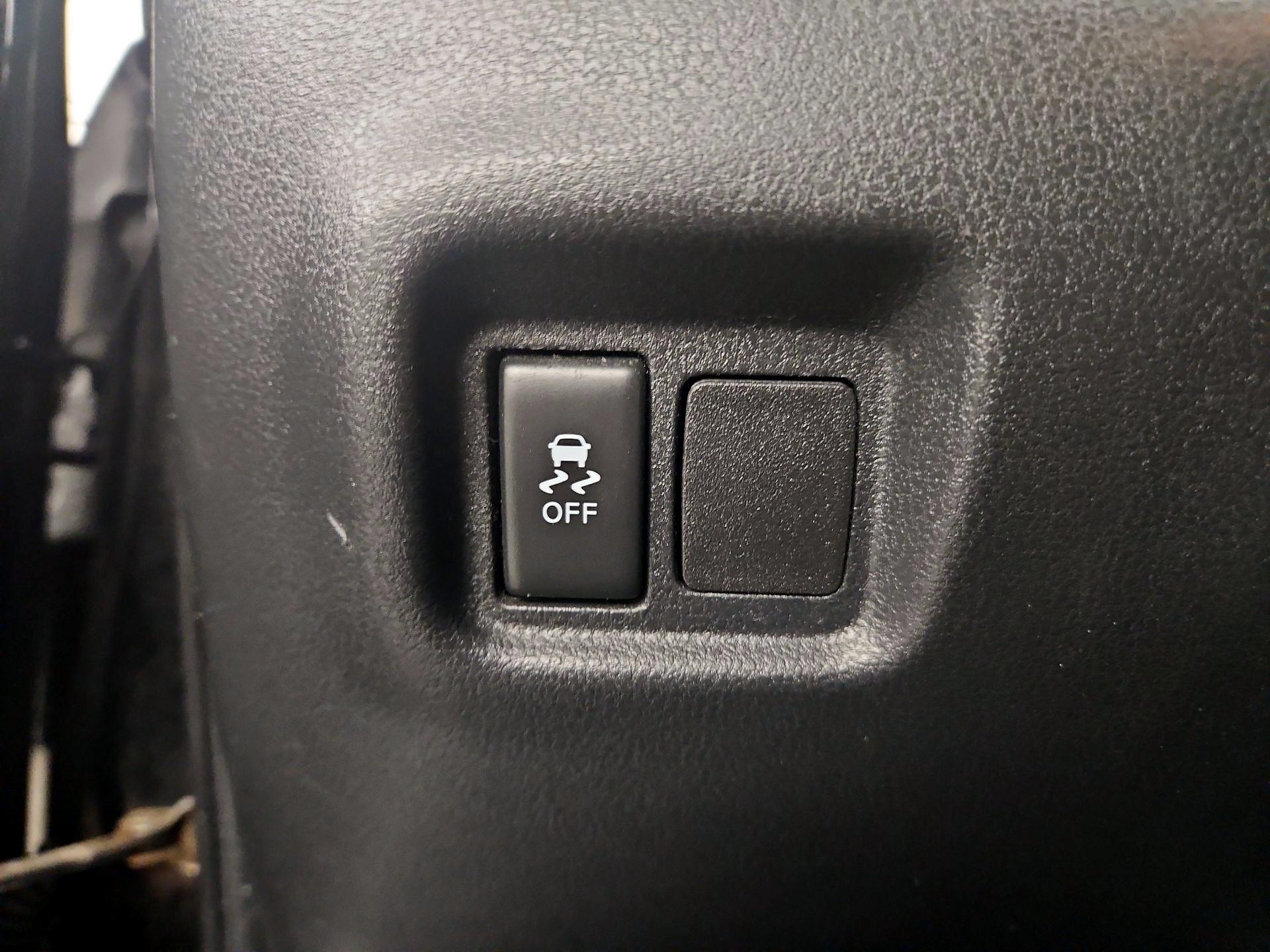 Thumbnail: 2017 Nissan Versa - 13