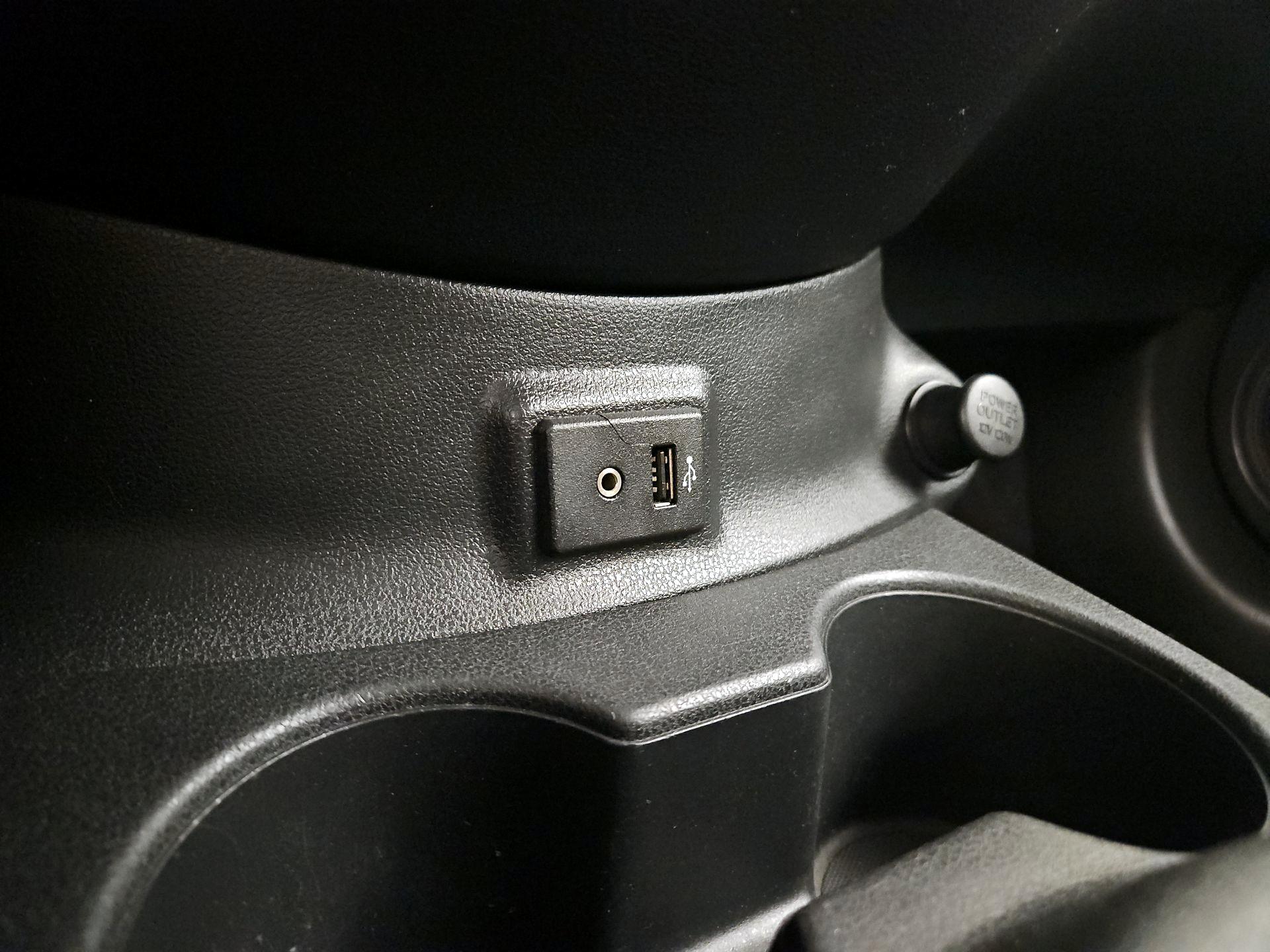 Thumbnail: 2017 Nissan Versa - 17