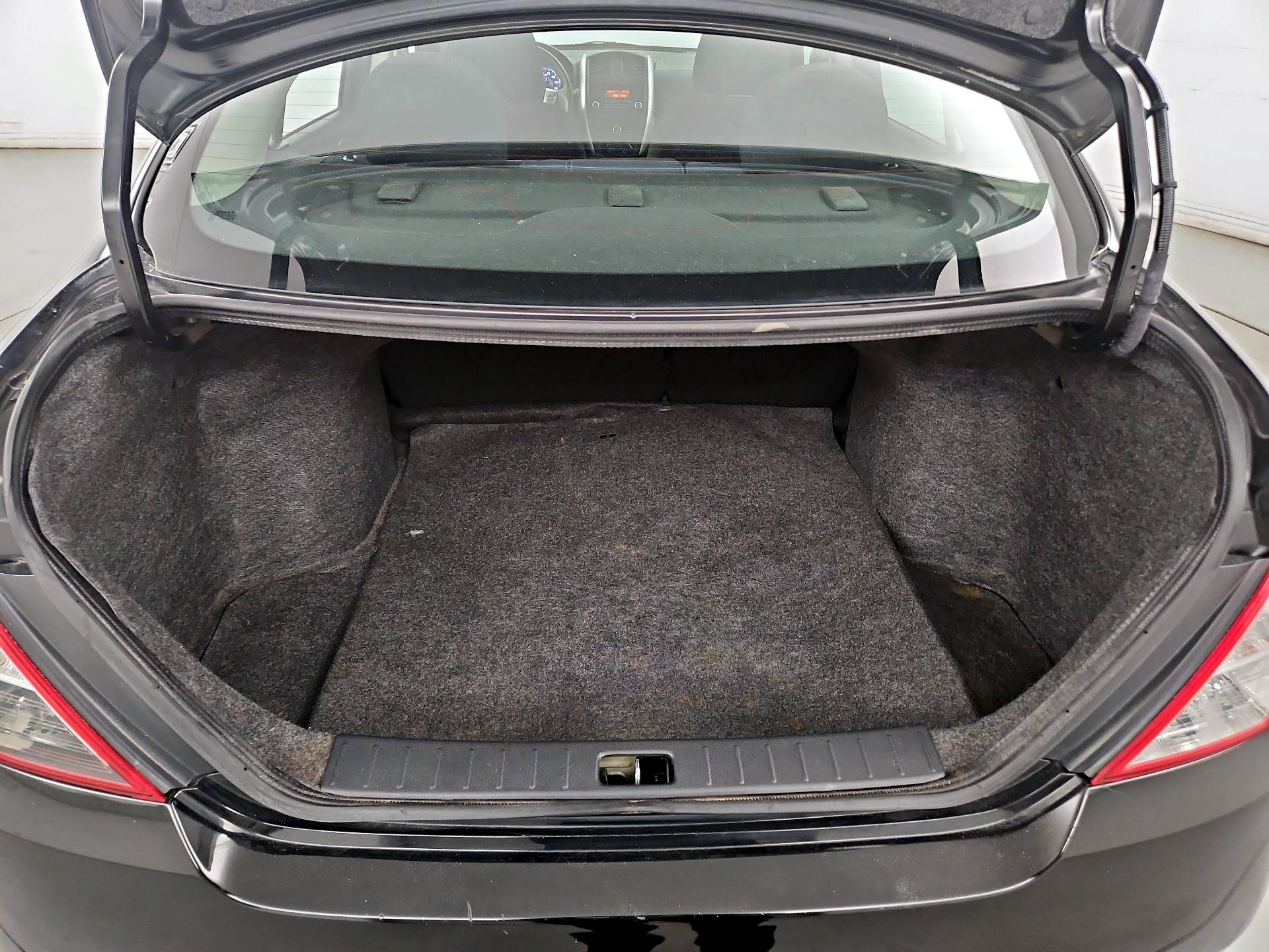 Thumbnail: 2017 Nissan Versa - 19