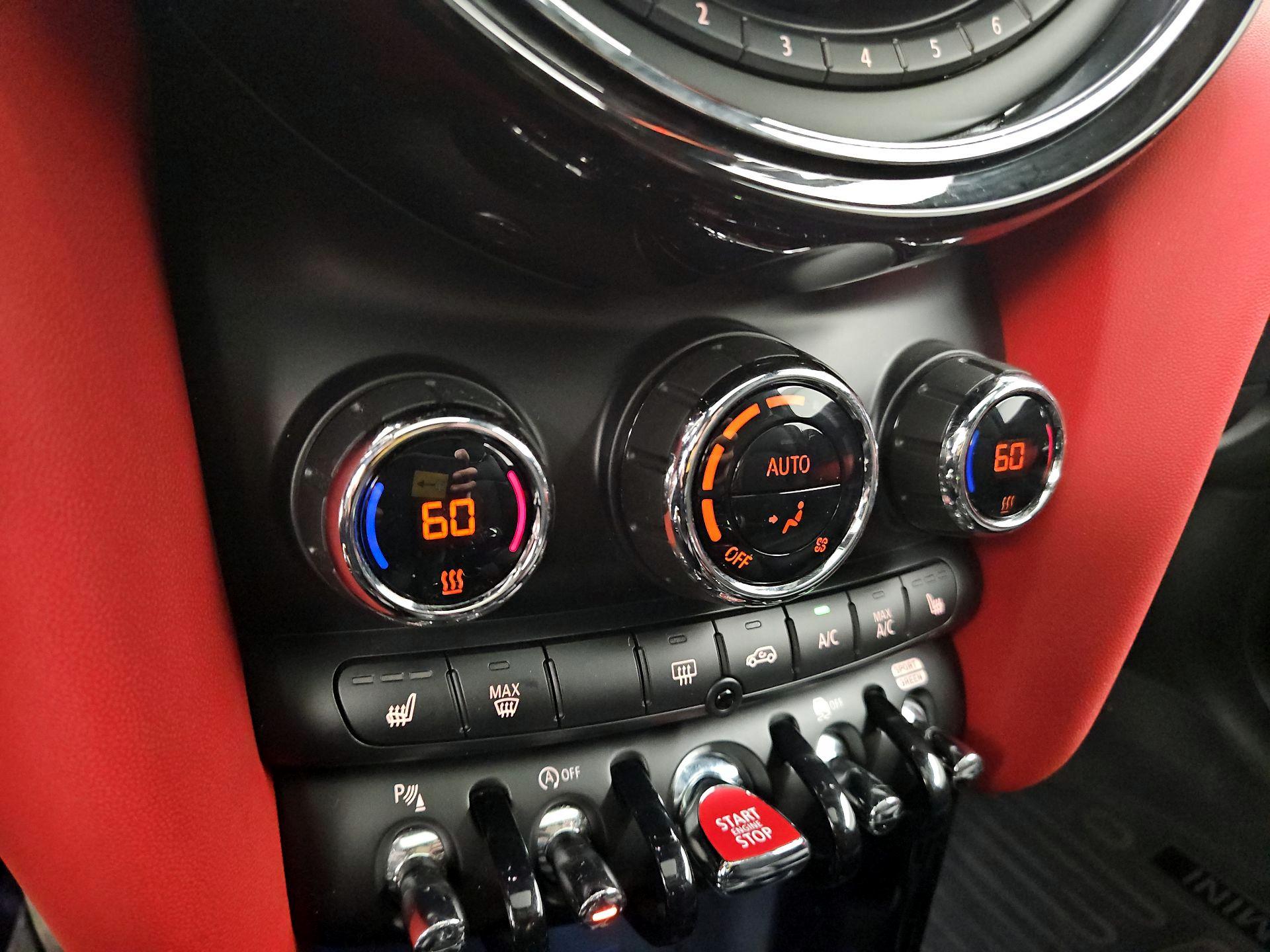 Thumbnail: 2018 MINI Cooper Hardtop - 17