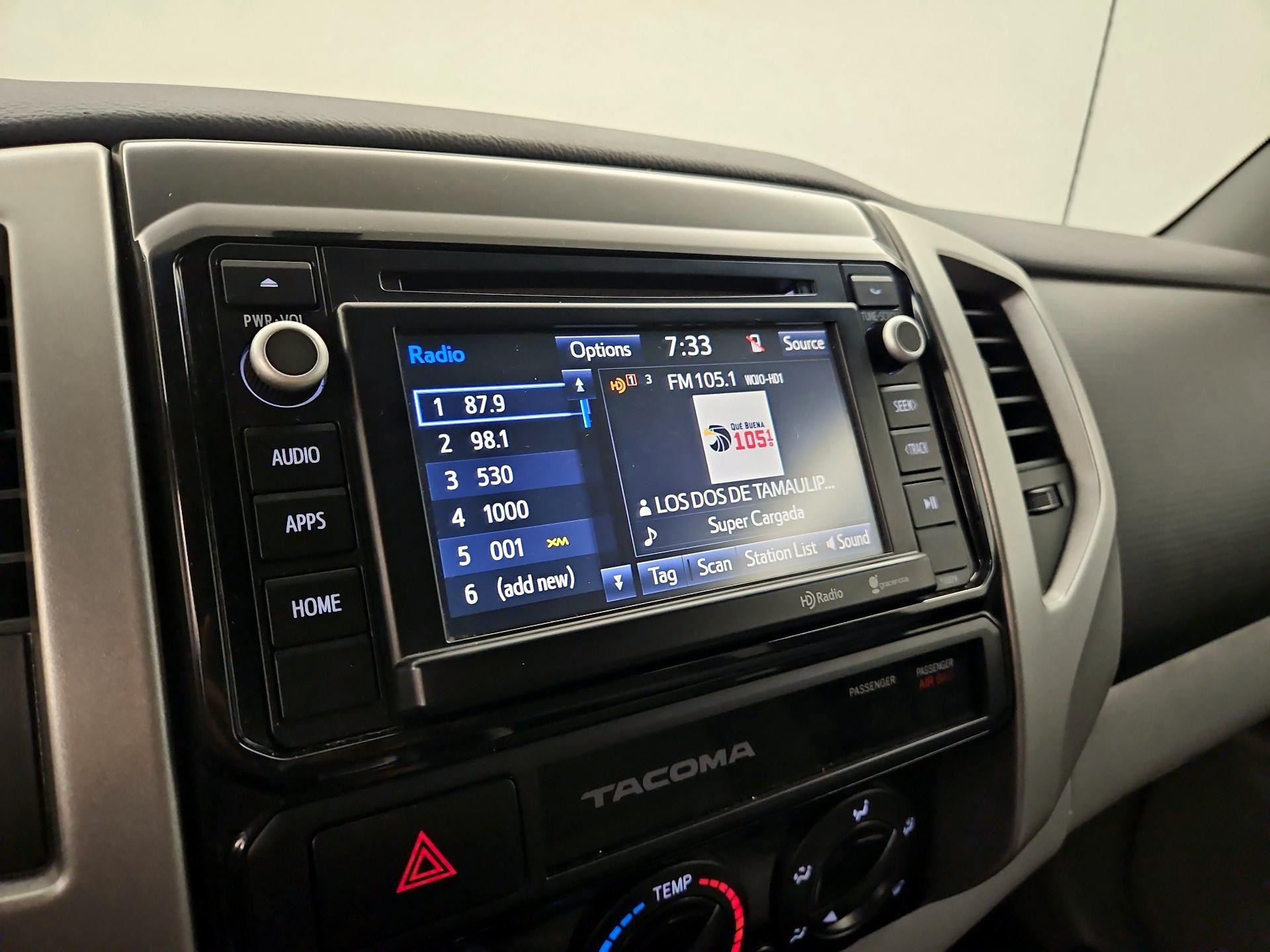 Thumbnail: 2015 Toyota Tacoma - 15