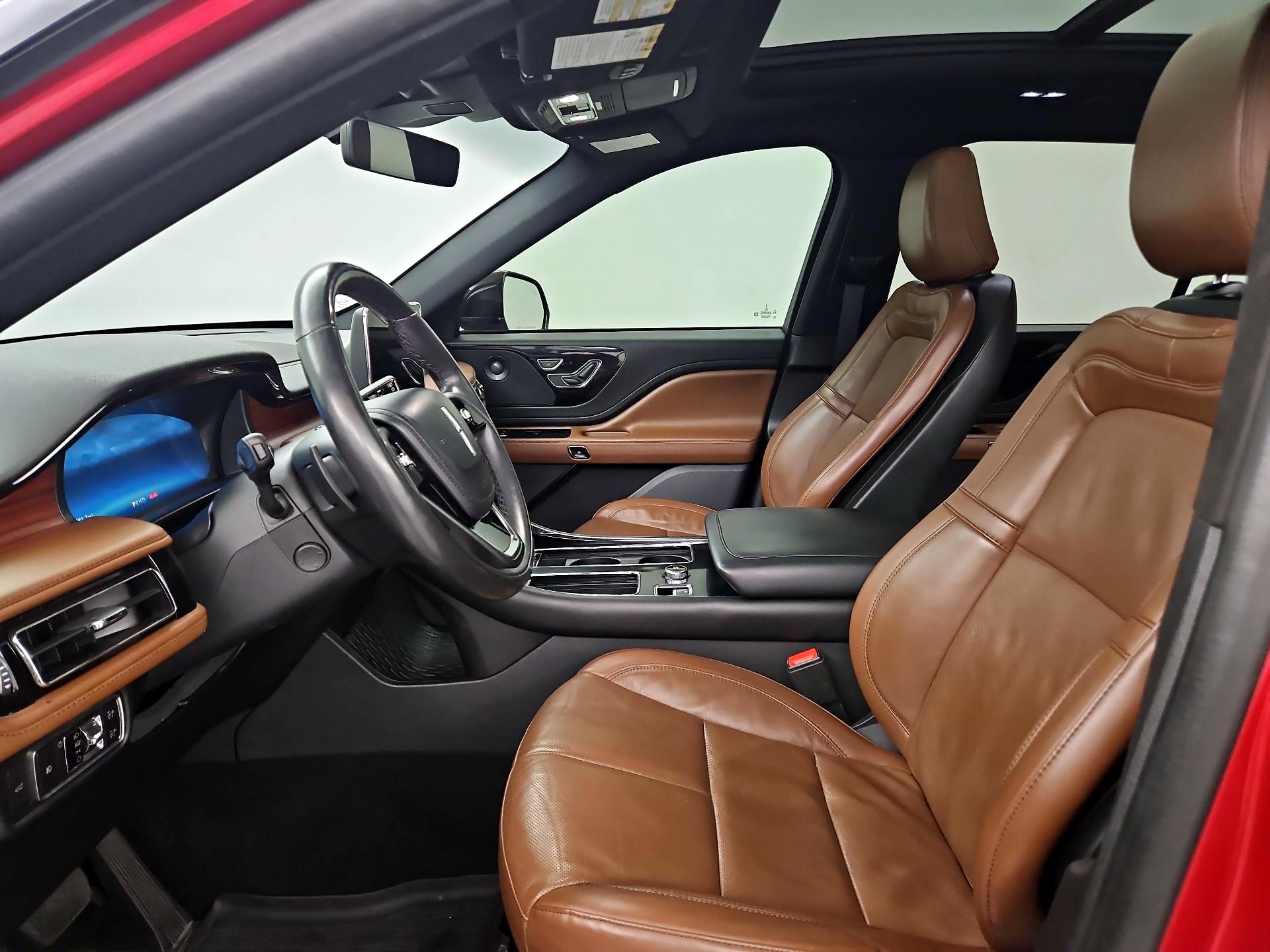 Thumbnail: 2021 Lincoln Aviator - 11