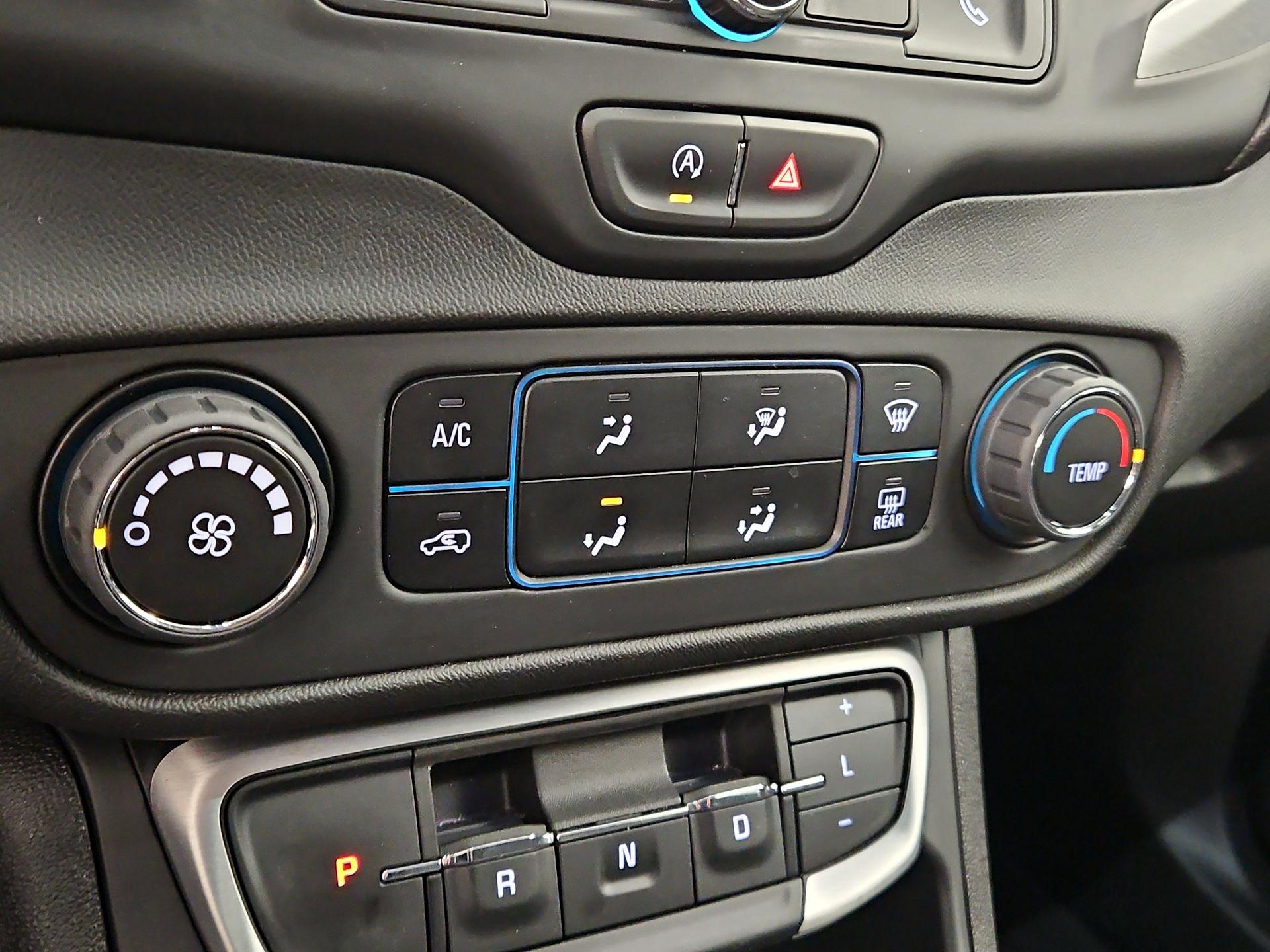 Thumbnail: 2024 GMC Terrain - 16