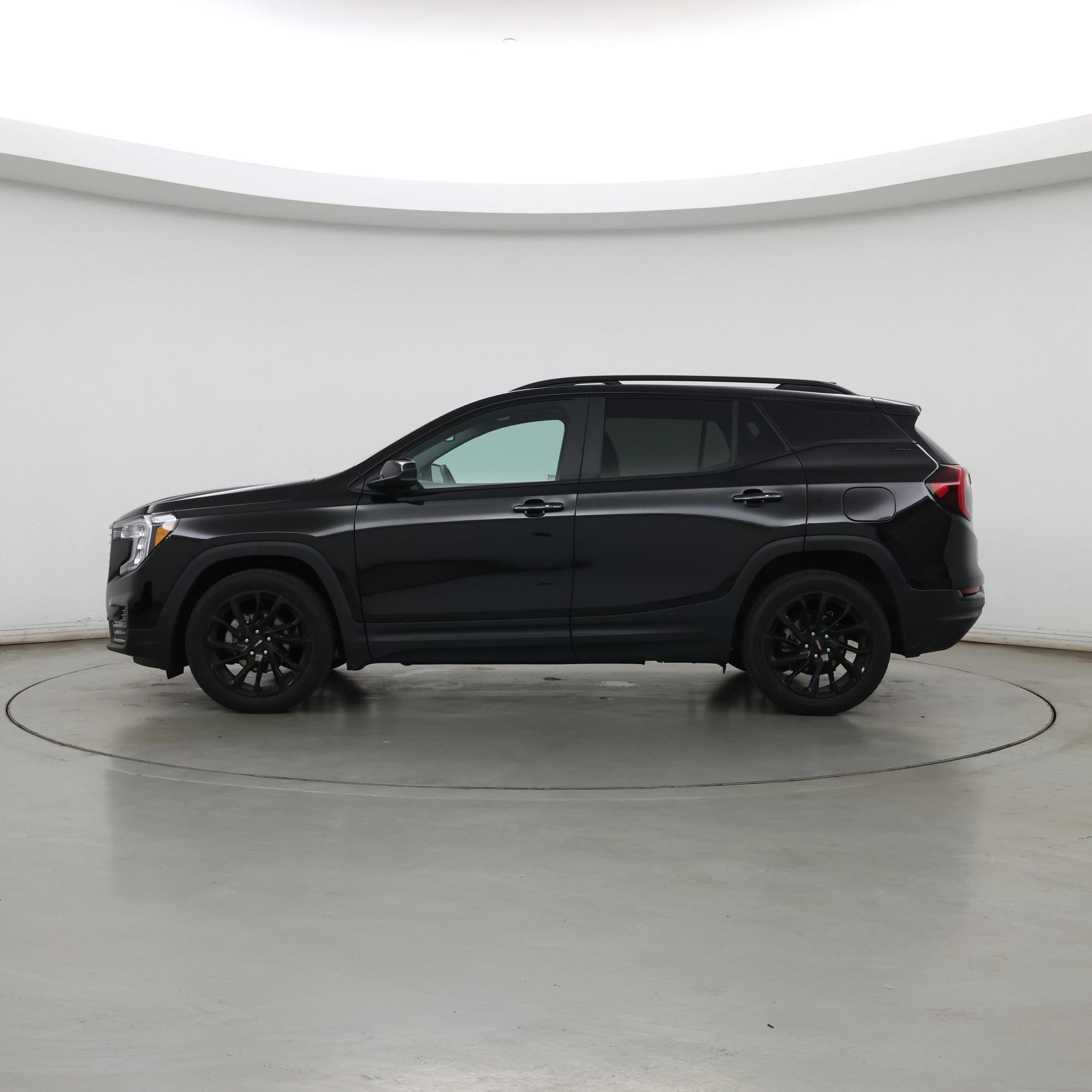 Thumbnail: 2024 GMC Terrain - 3