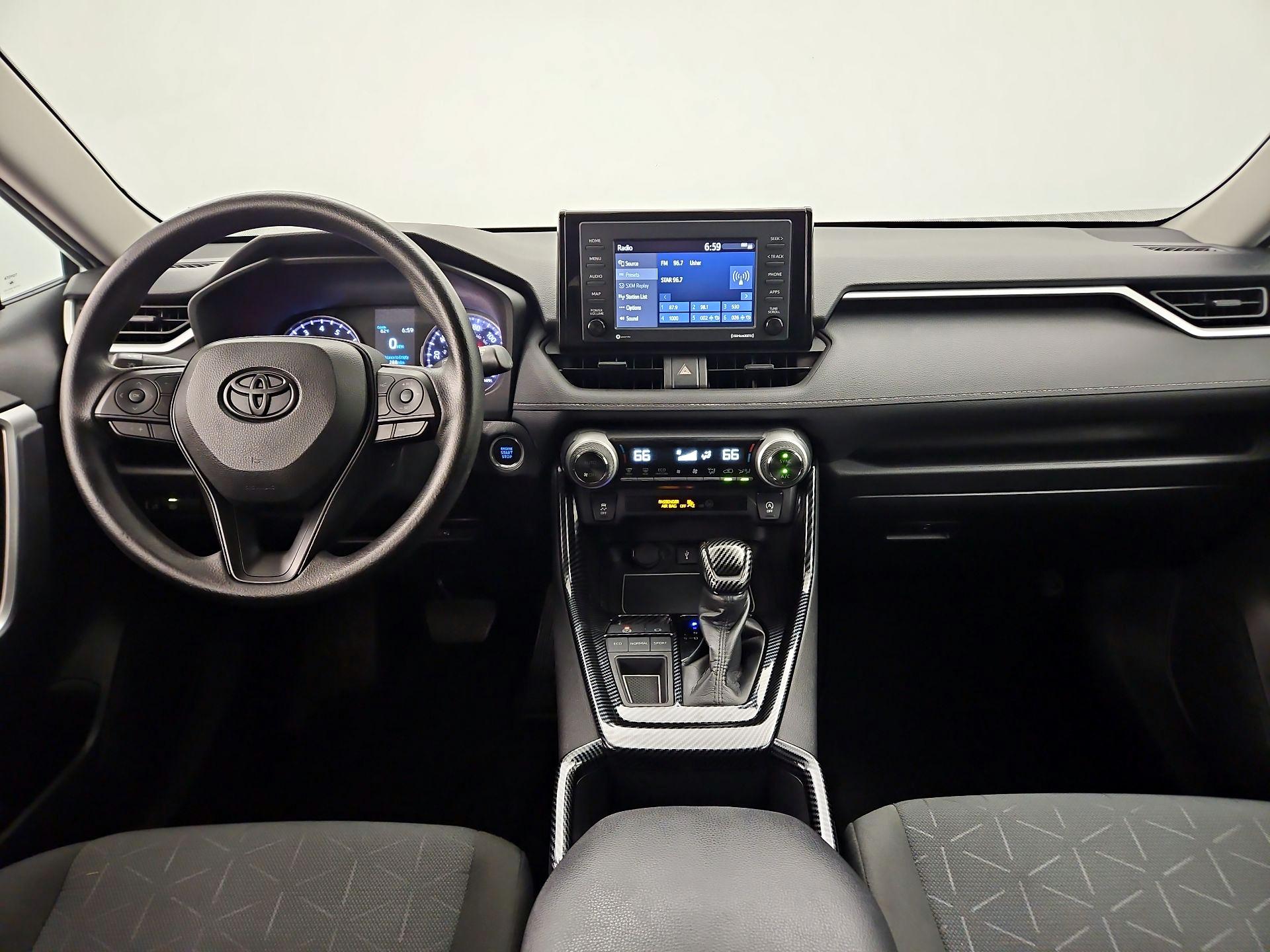 Thumbnail: 2022 Toyota RAV4 - 9