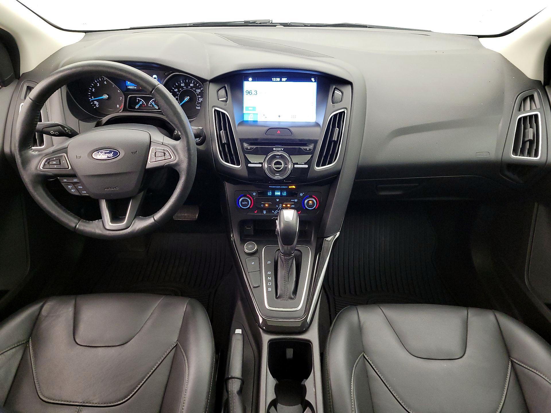 Thumbnail: 2017 Ford Focus - 9