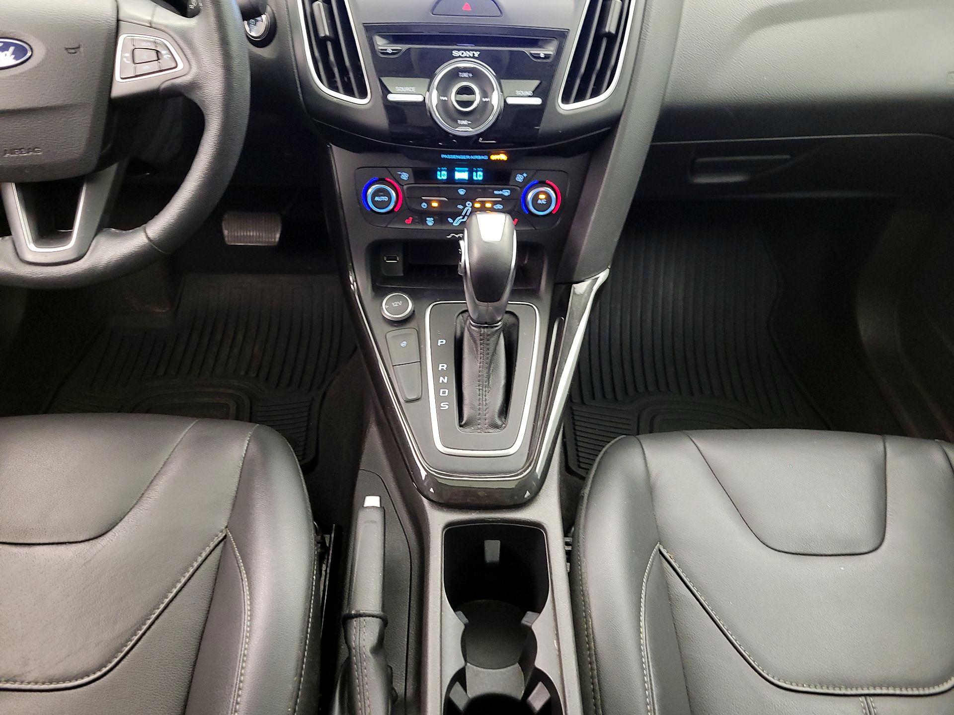 Thumbnail: 2017 Ford Focus - 18