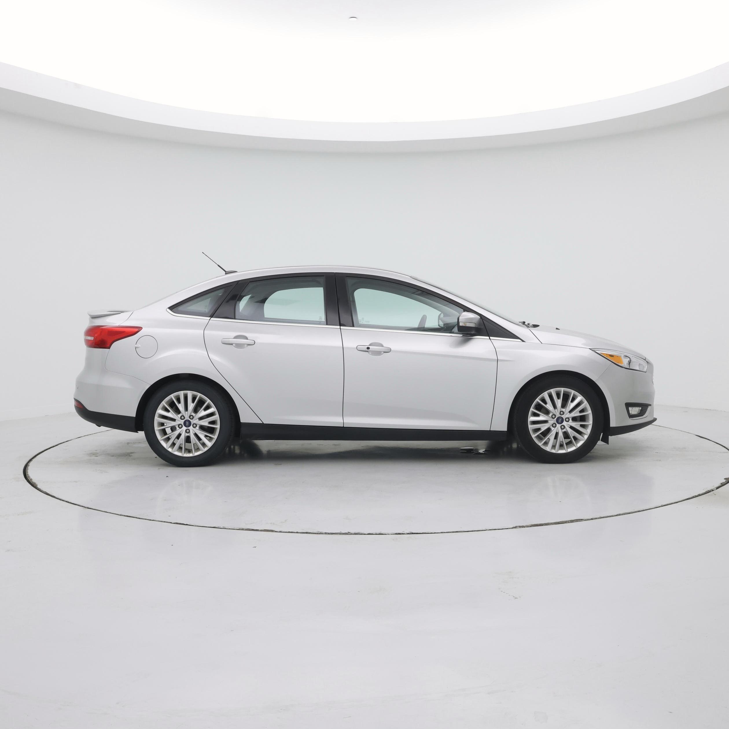 Thumbnail: 2017 Ford Focus - 7