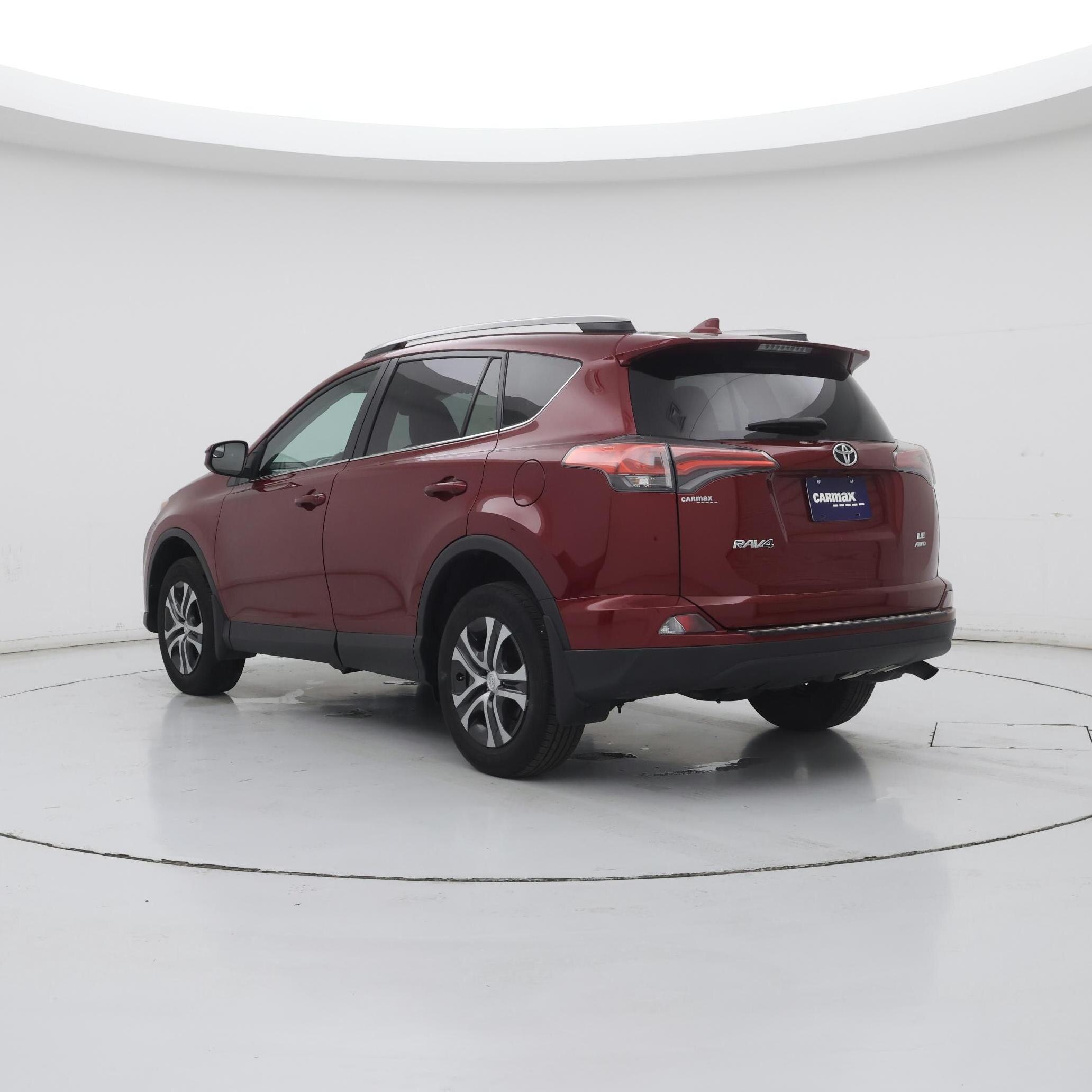 Thumbnail: 2018 Toyota RAV4 - 2
