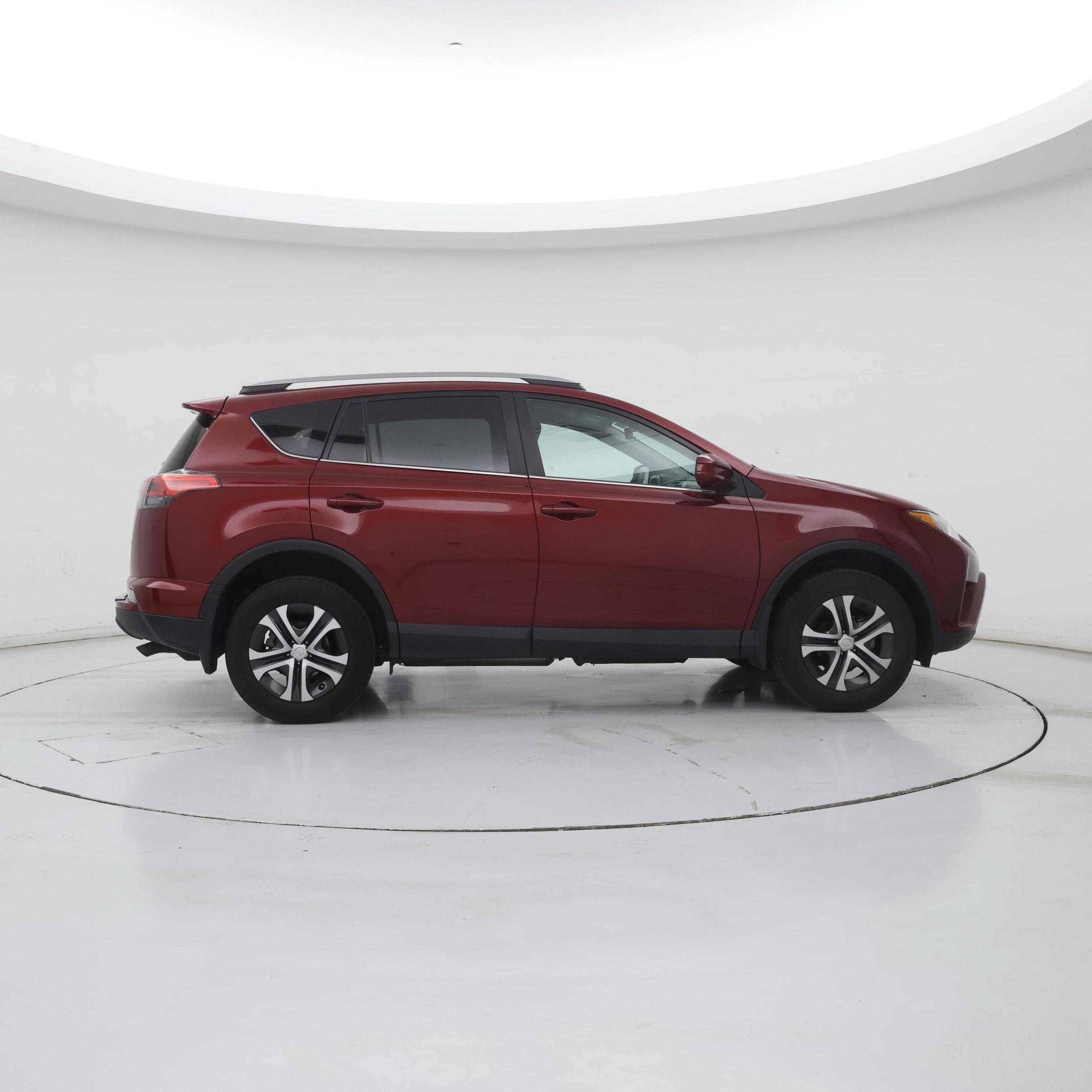 Thumbnail: 2018 Toyota RAV4 - 7