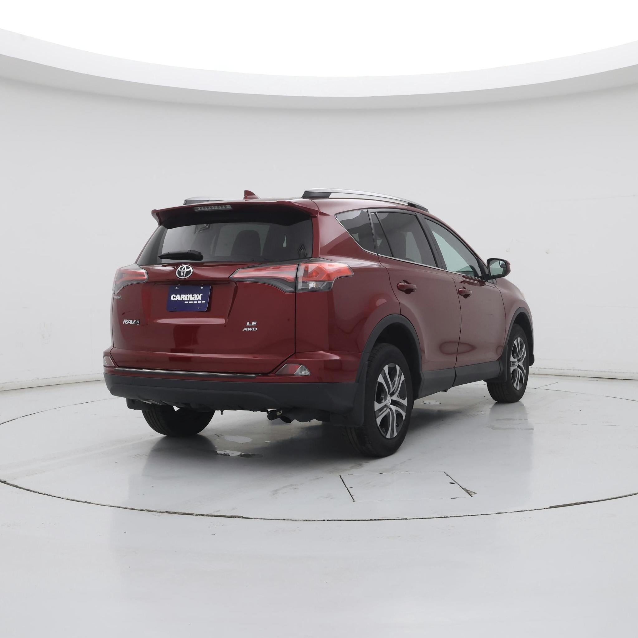 Thumbnail: 2018 Toyota RAV4 - 8