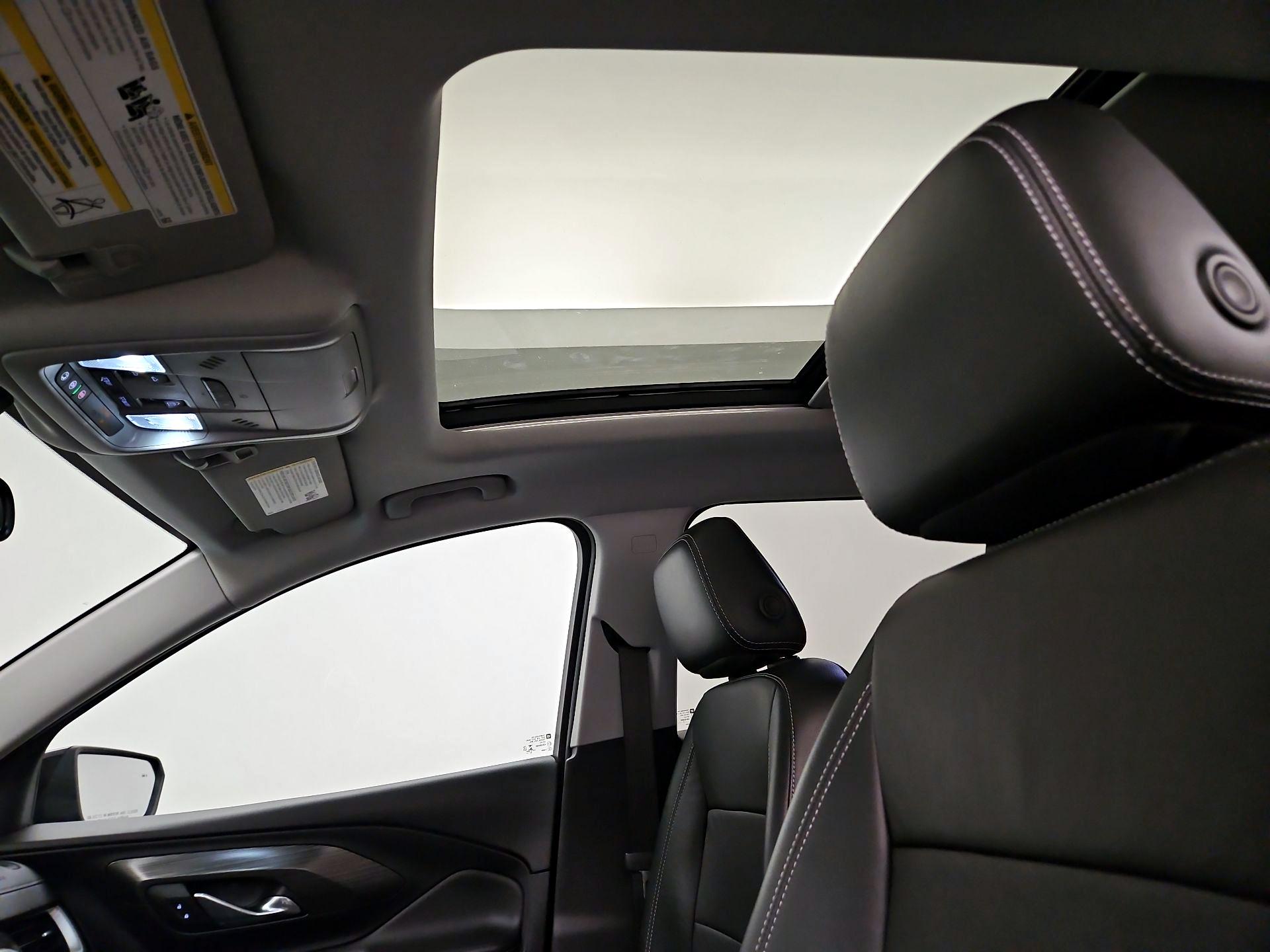 Thumbnail: 2022 GMC Terrain - 19