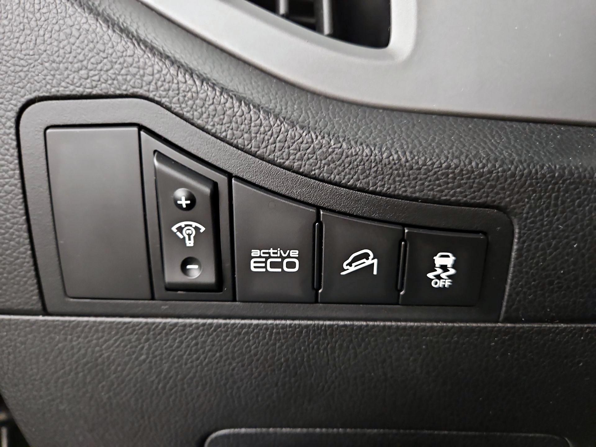 Thumbnail: 2016 Kia Sportage - 13