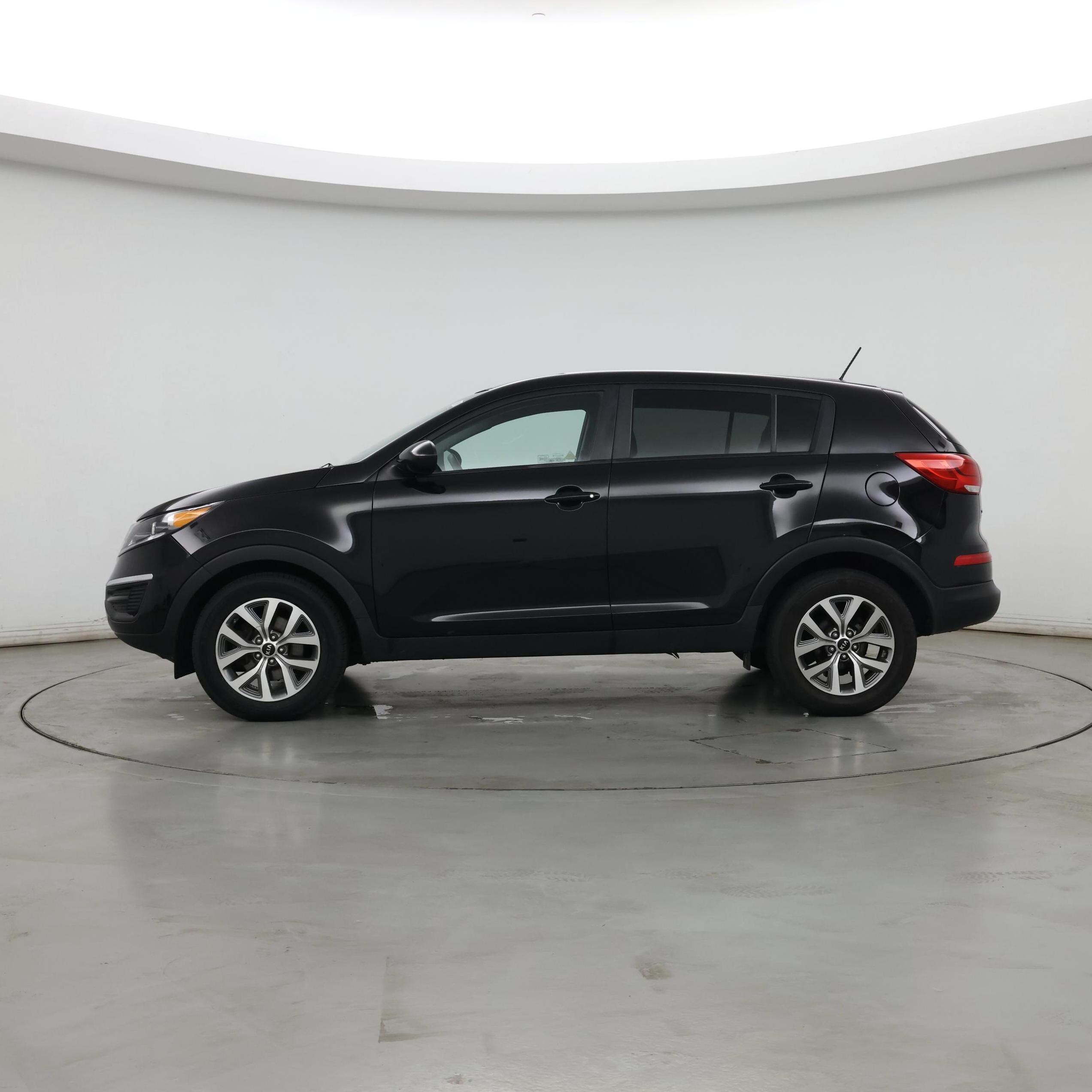 Thumbnail: 2016 Kia Sportage - 3