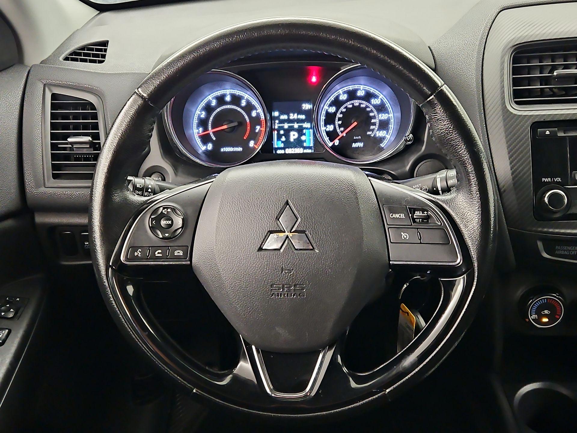 Thumbnail: 2016 Mitsubishi Outlander Sport - 10