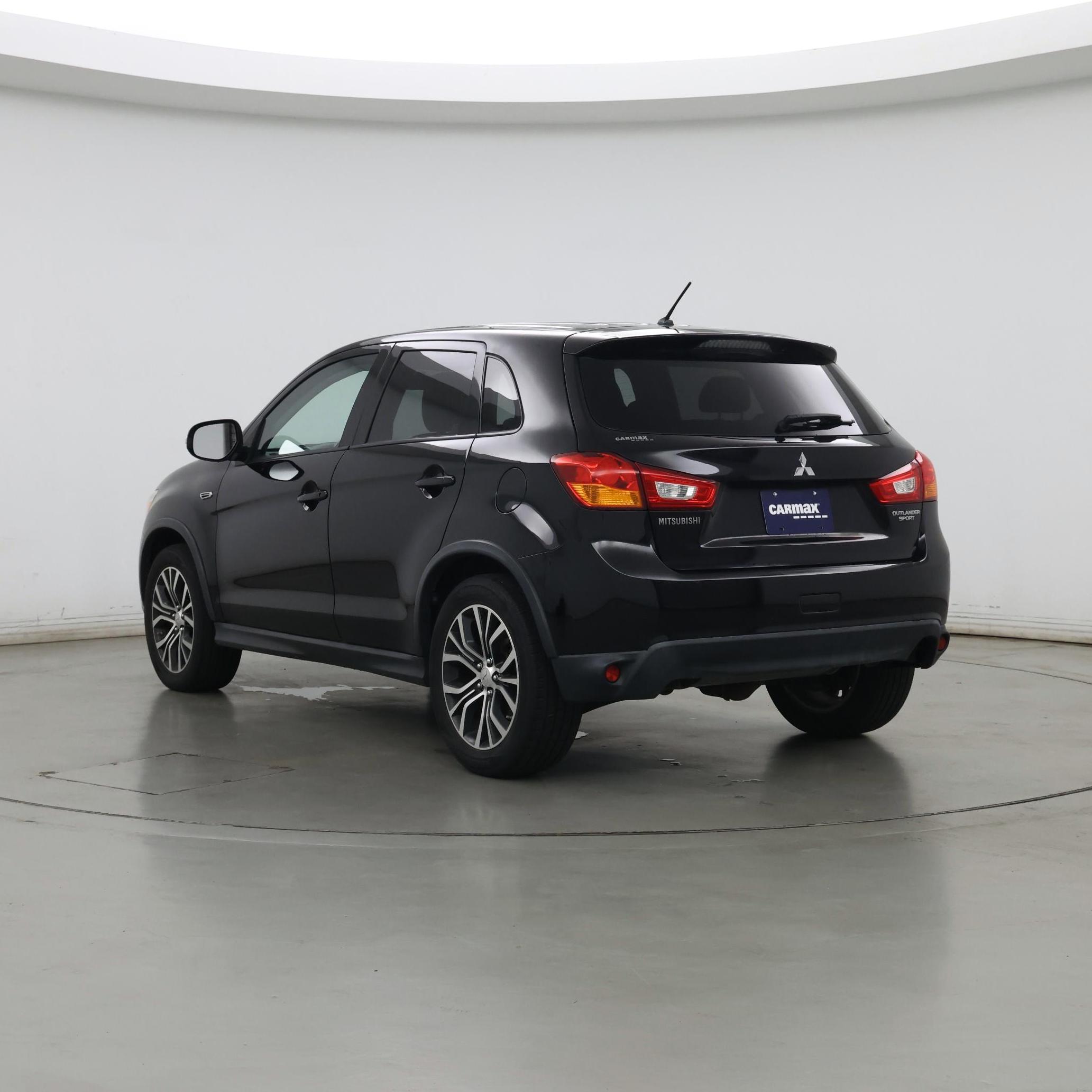 Thumbnail: 2016 Mitsubishi Outlander Sport - 2