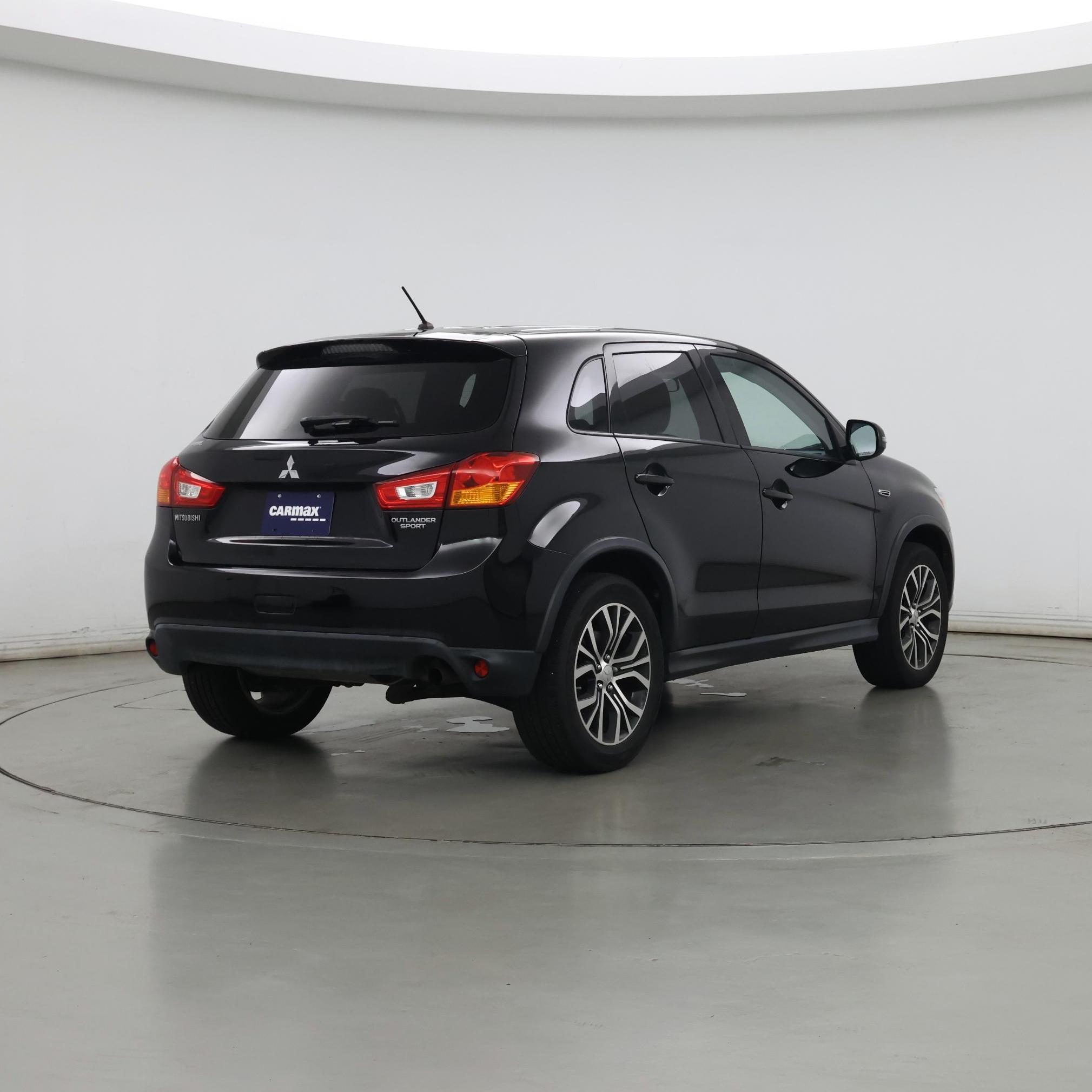 Thumbnail: 2016 Mitsubishi Outlander Sport - 8