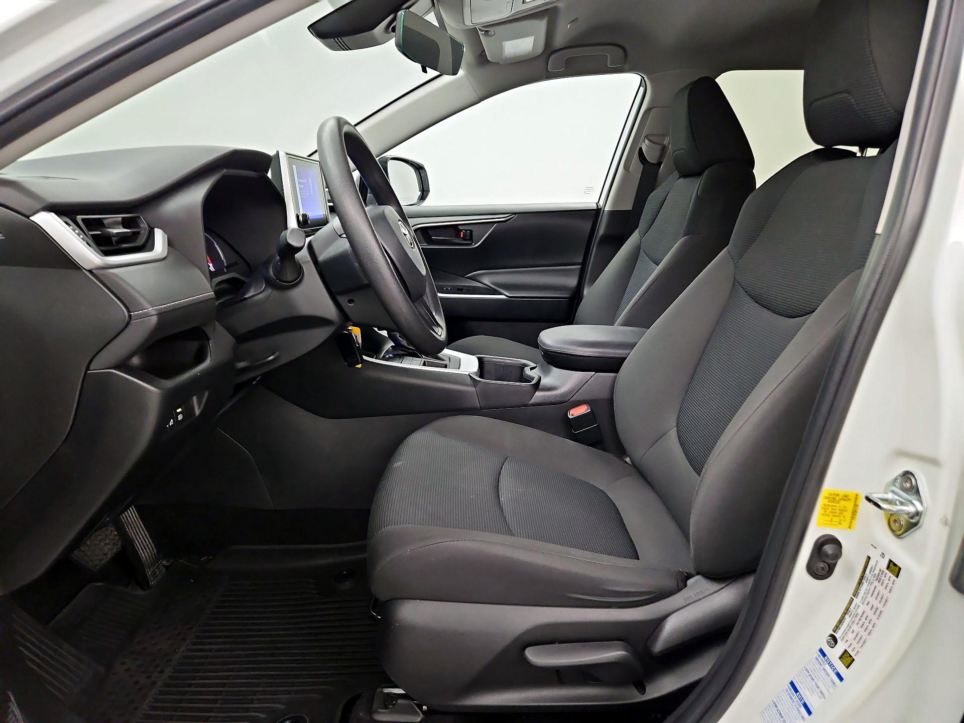 Thumbnail: 2023 Toyota RAV4 - 11