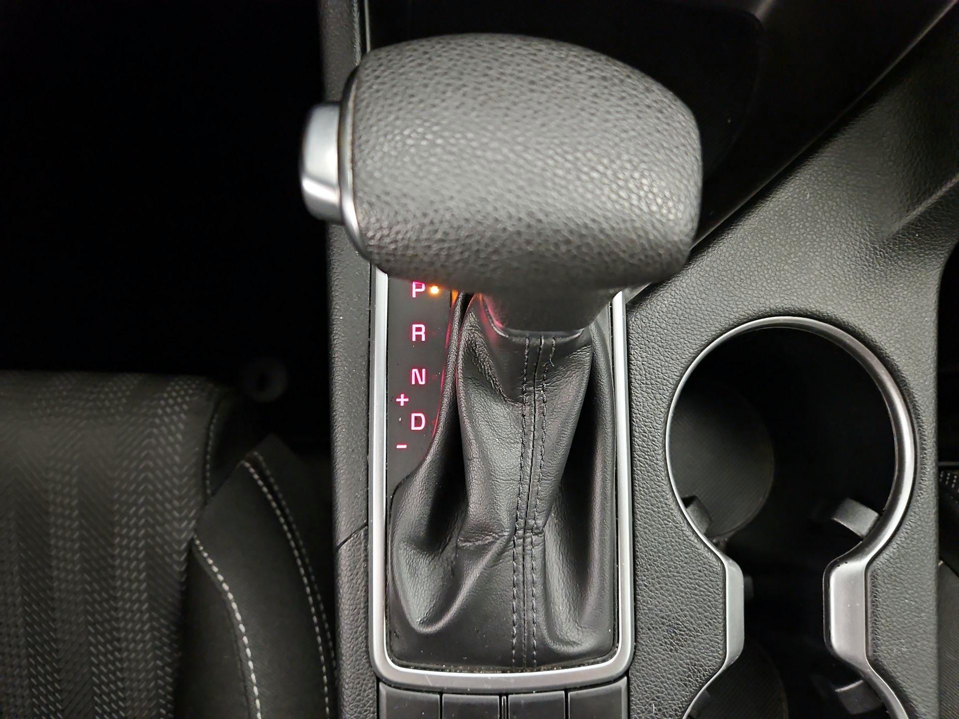 Thumbnail: 2020 Kia Sportage - 17